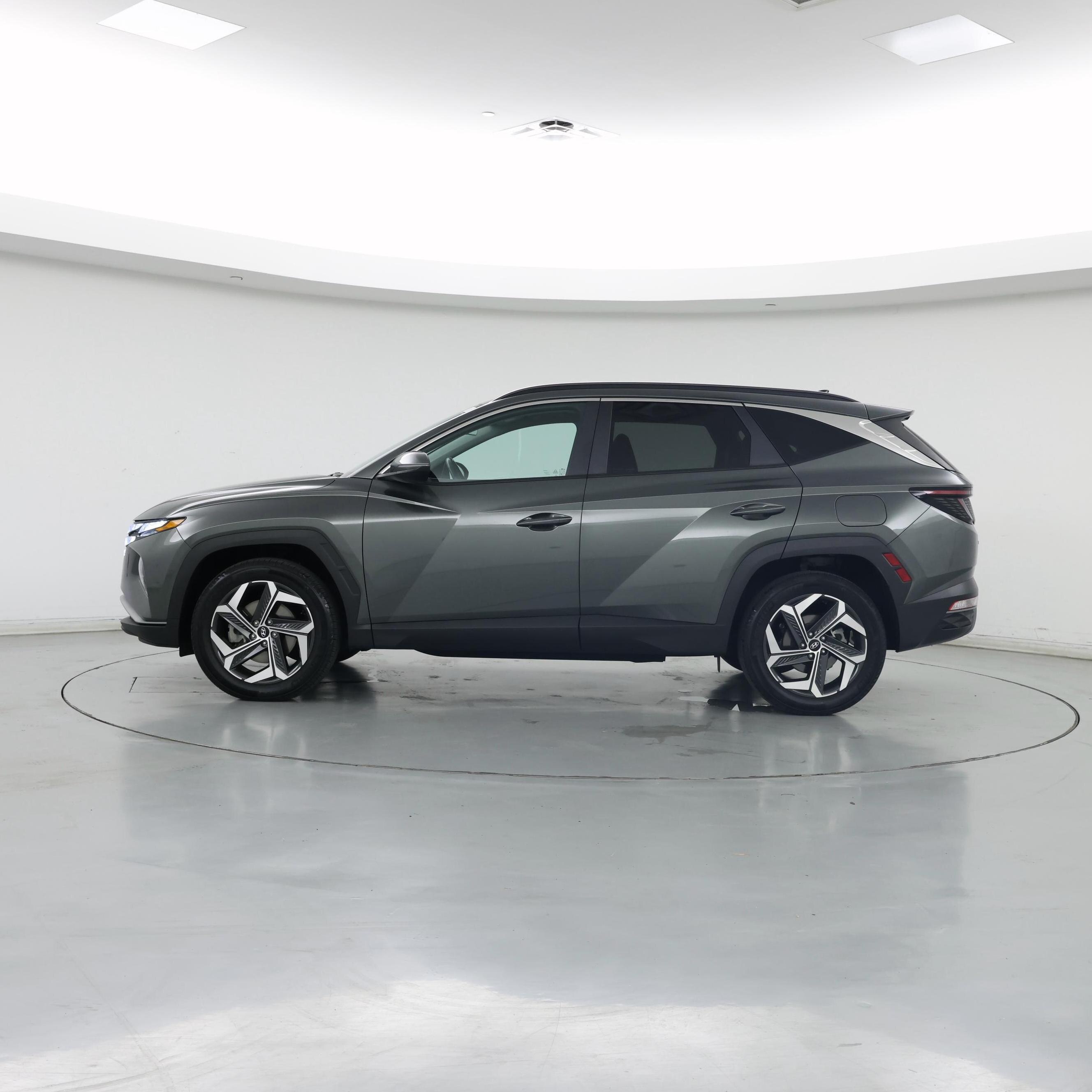 Thumbnail: 2022 Hyundai Tucson - 3