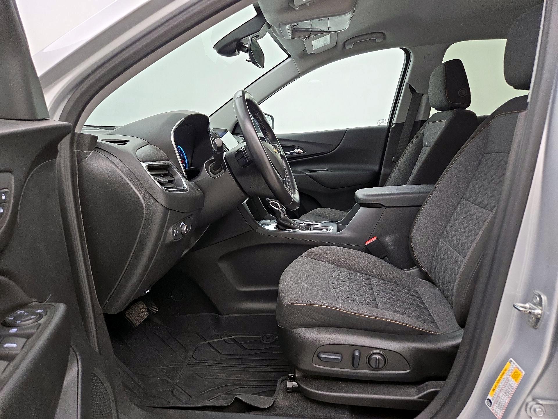Thumbnail: 2022 Chevrolet Equinox - 11