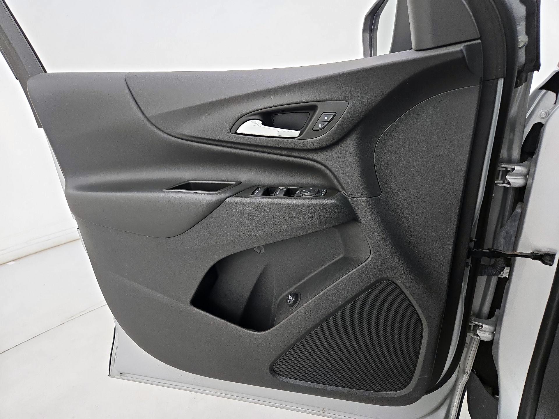 Thumbnail: 2022 Chevrolet Equinox - 12