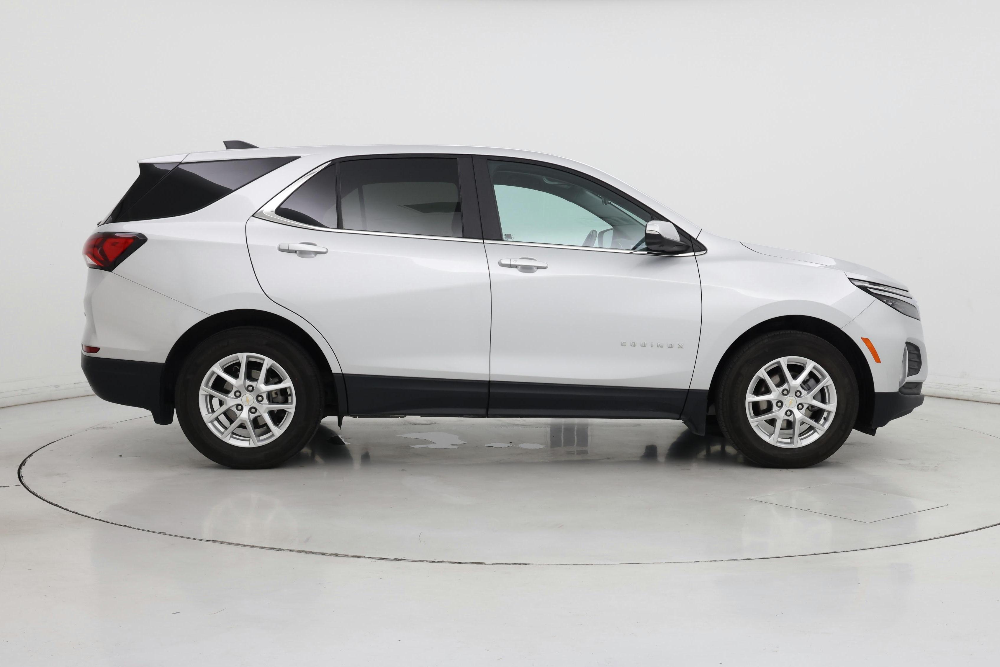 Thumbnail: 2022 Chevrolet Equinox - 7