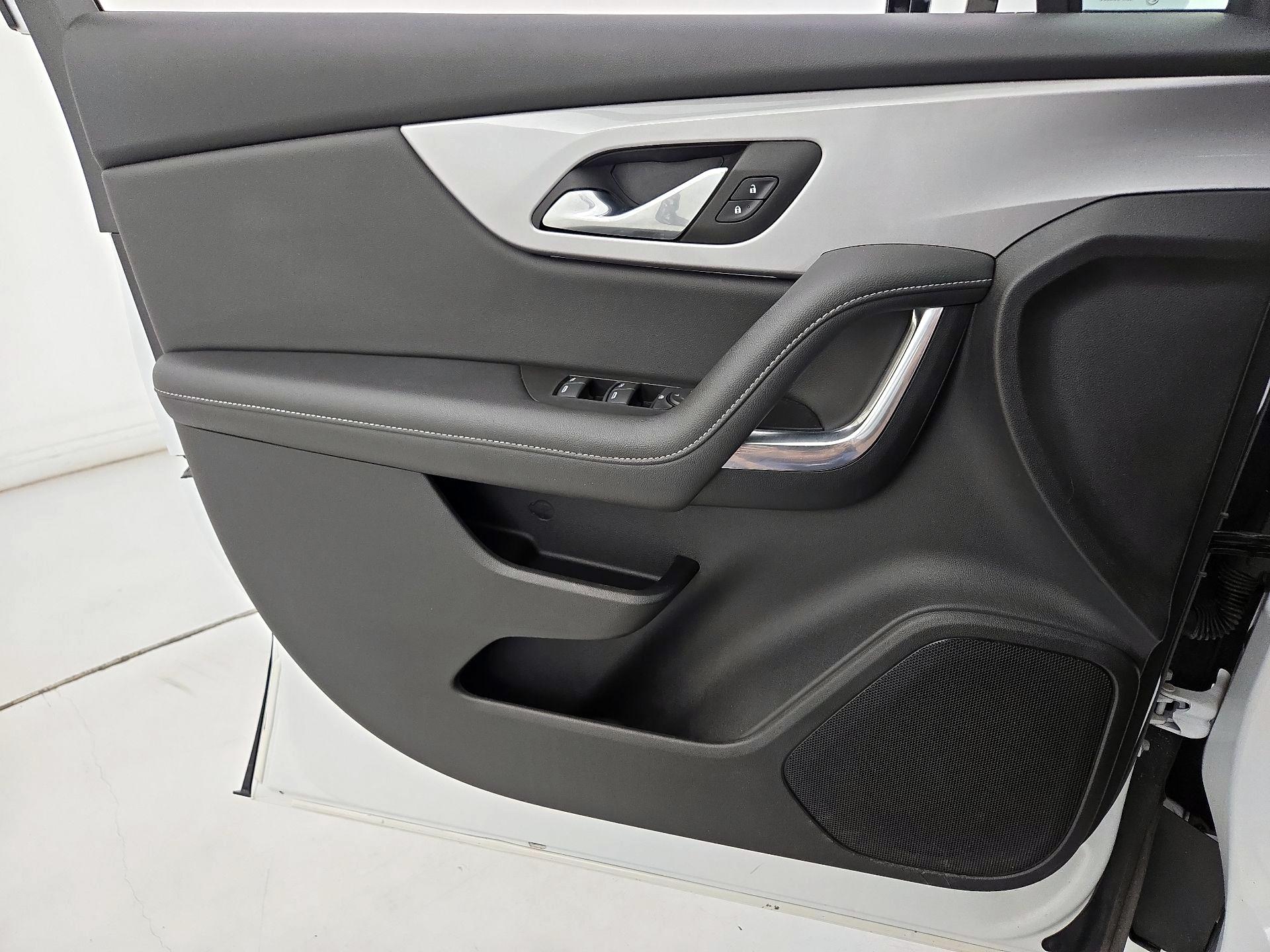Thumbnail: 2023 Chevrolet Blazer - 12