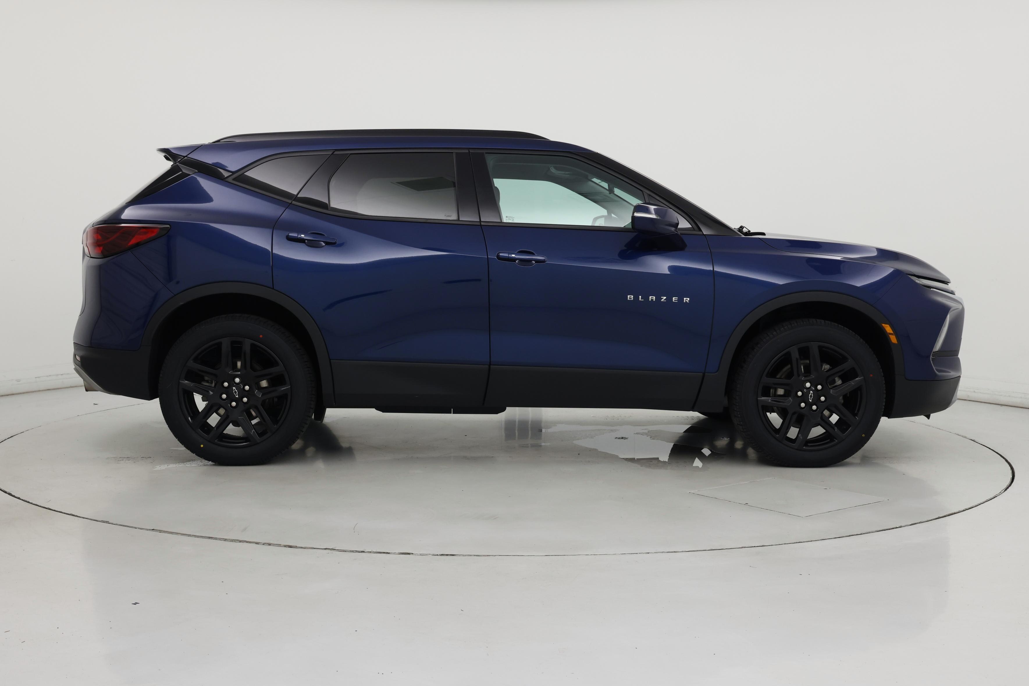 Thumbnail: 2023 Chevrolet Blazer - 7
