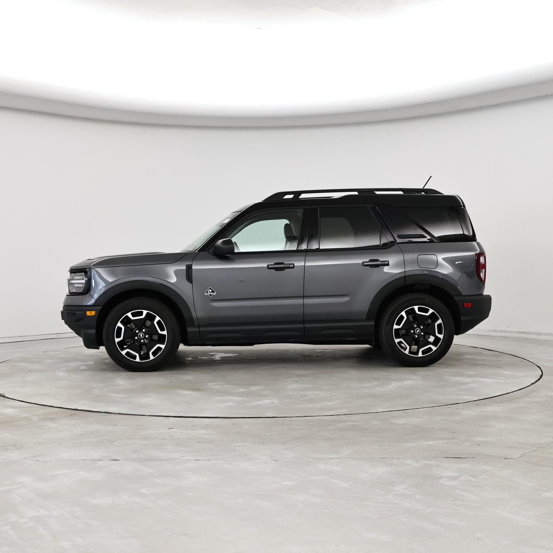 Thumbnail: 2022 Ford Bronco Sport - 3