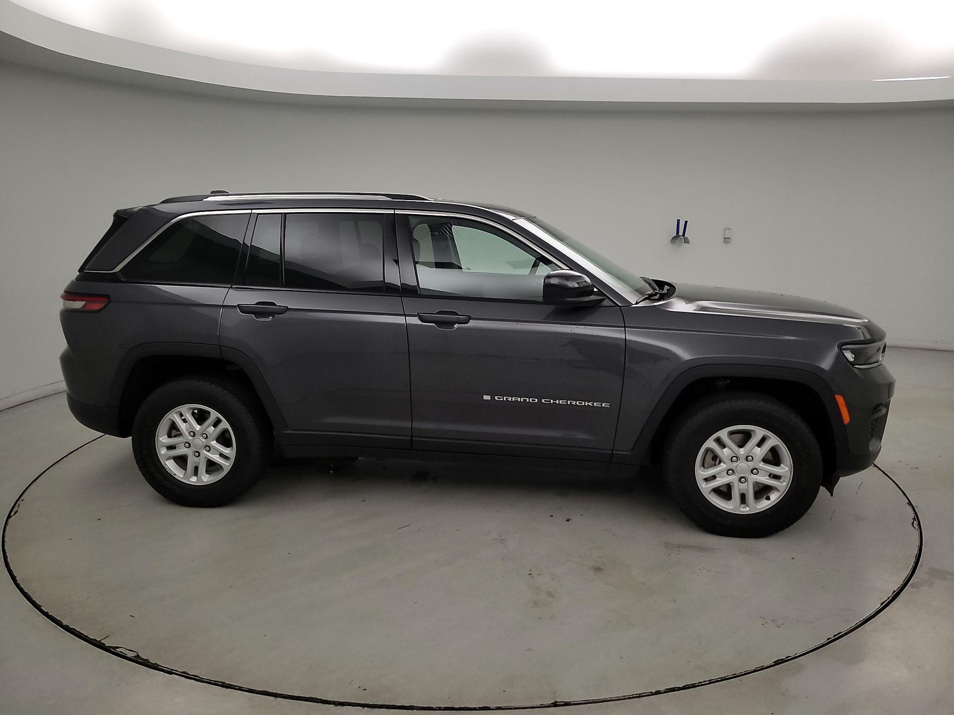 Thumbnail: 2023 Jeep Grand Cherokee - 4