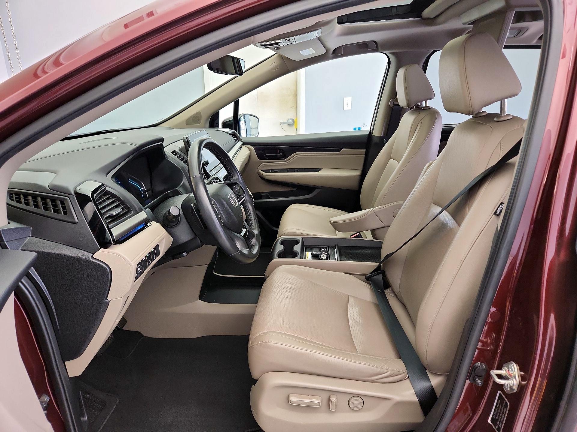 Thumbnail: 2018 Honda Odyssey - 11