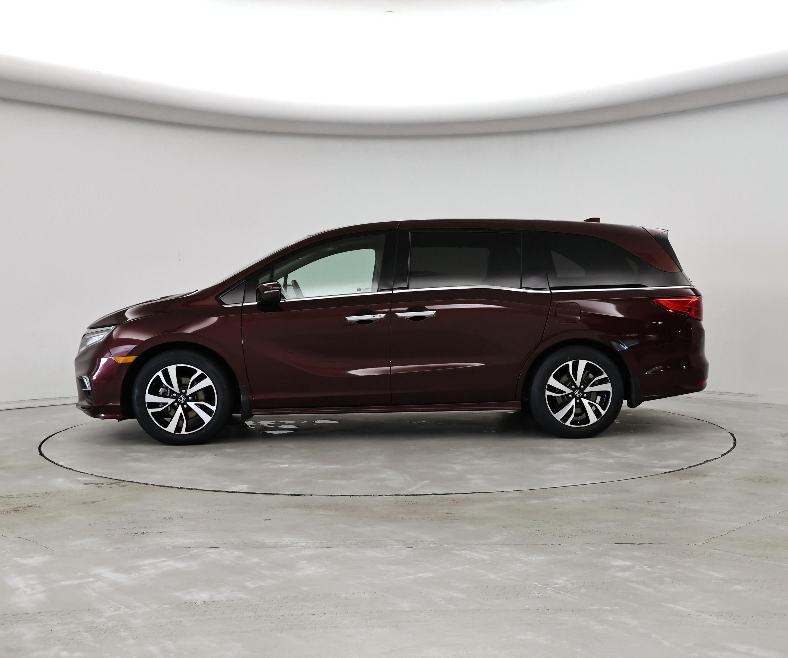 Thumbnail: 2018 Honda Odyssey - 3