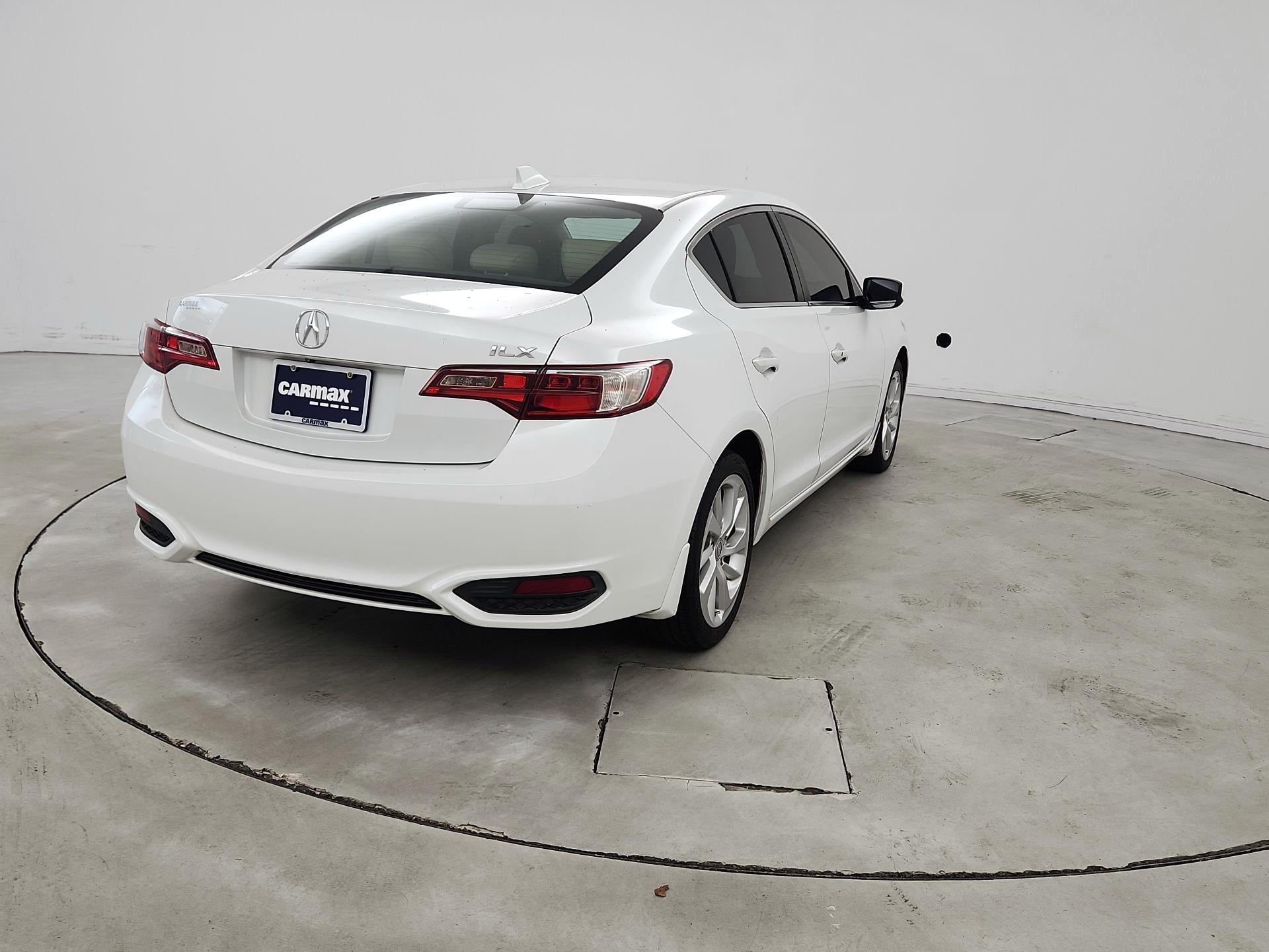 Thumbnail: 2017 Acura ILX - 5
