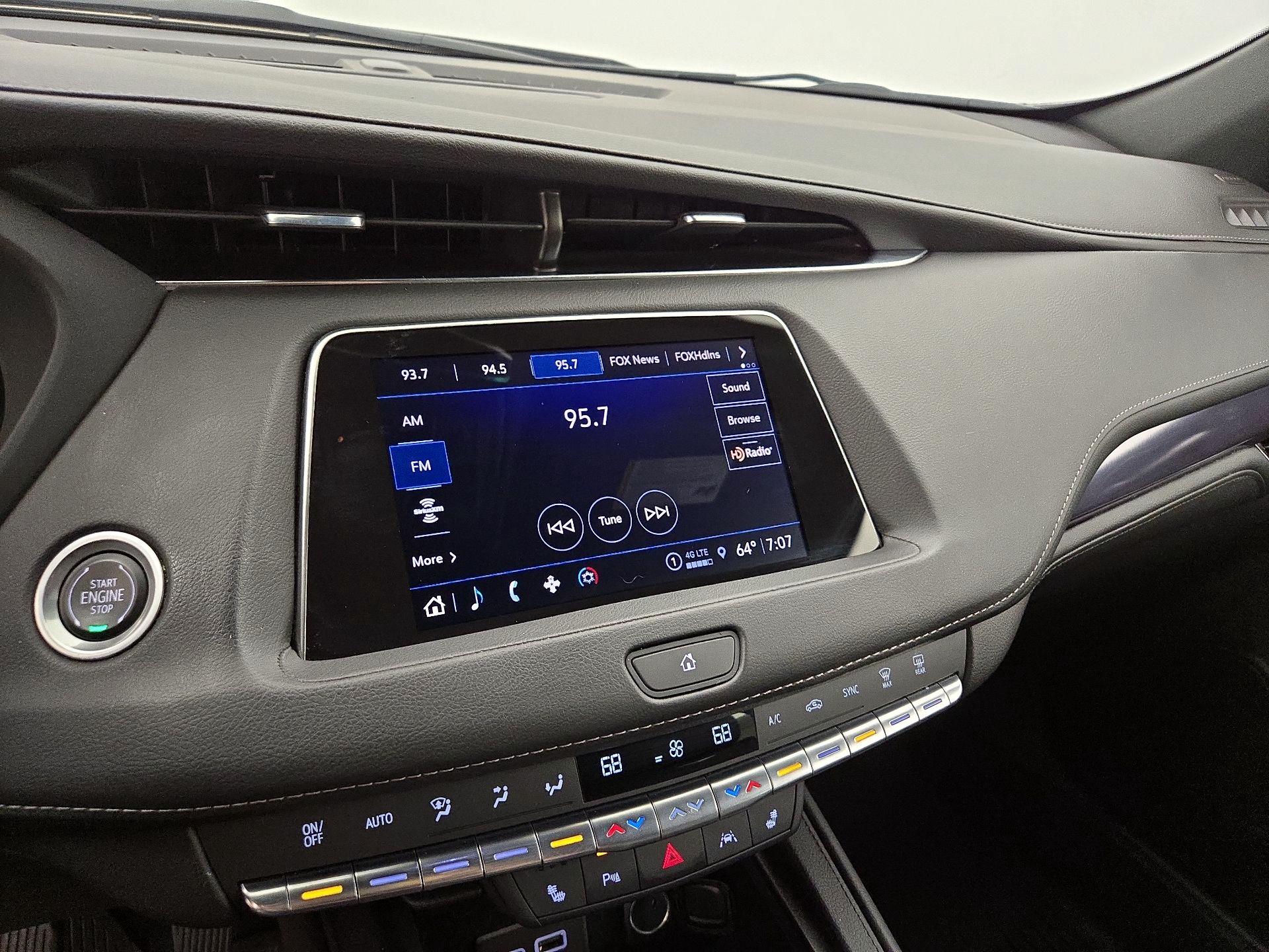 Thumbnail: 2023 Cadillac XT4 - 15