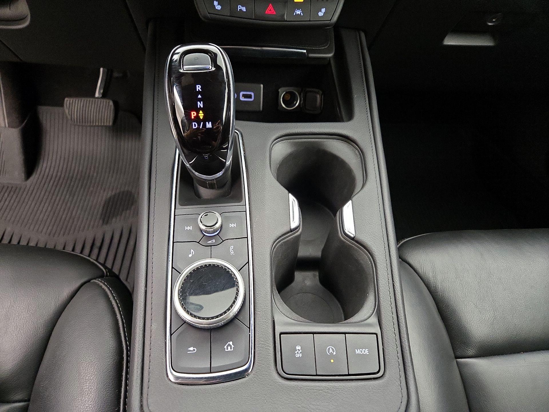 Thumbnail: 2023 Cadillac XT4 - 17