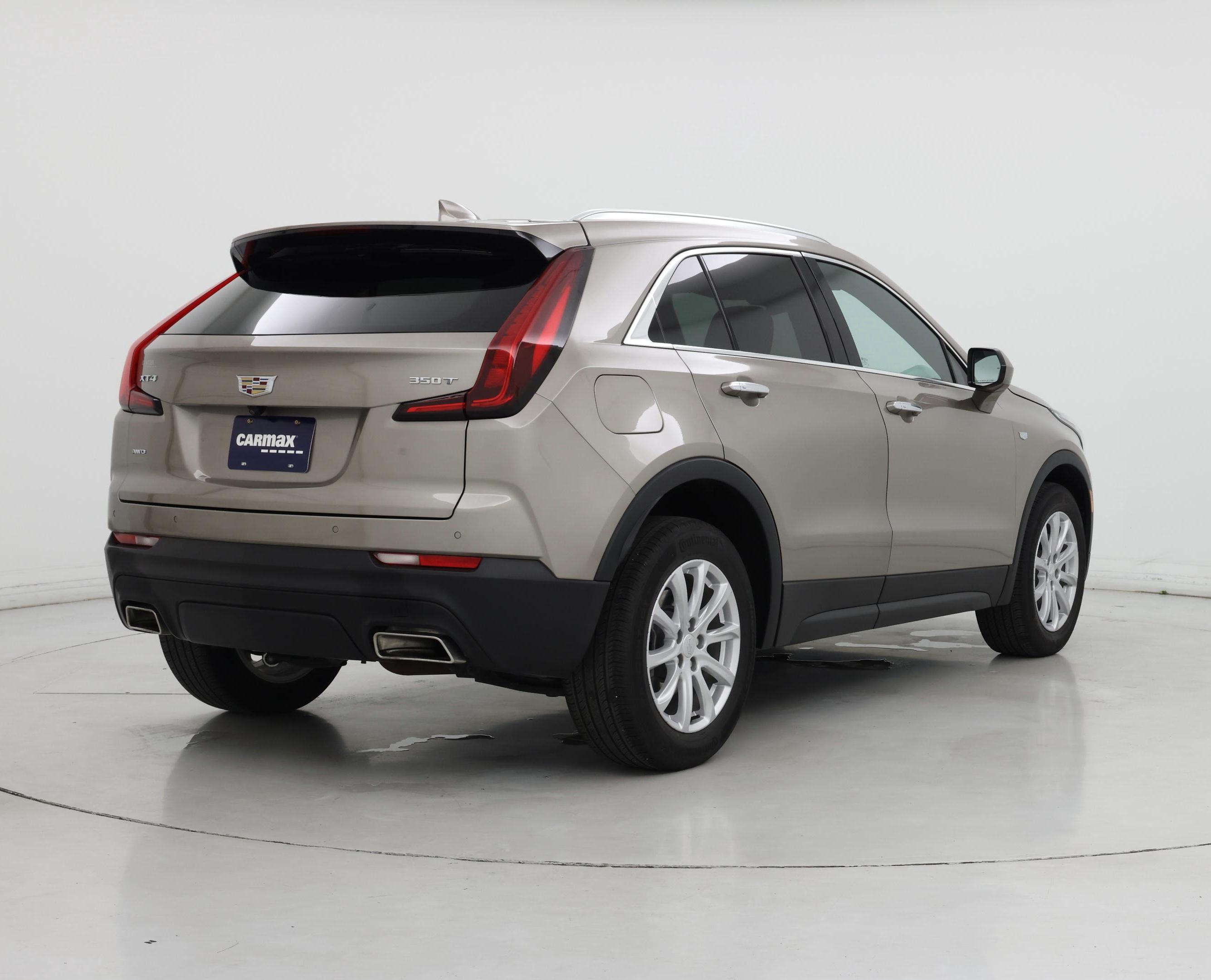 Thumbnail: 2023 Cadillac XT4 - 8