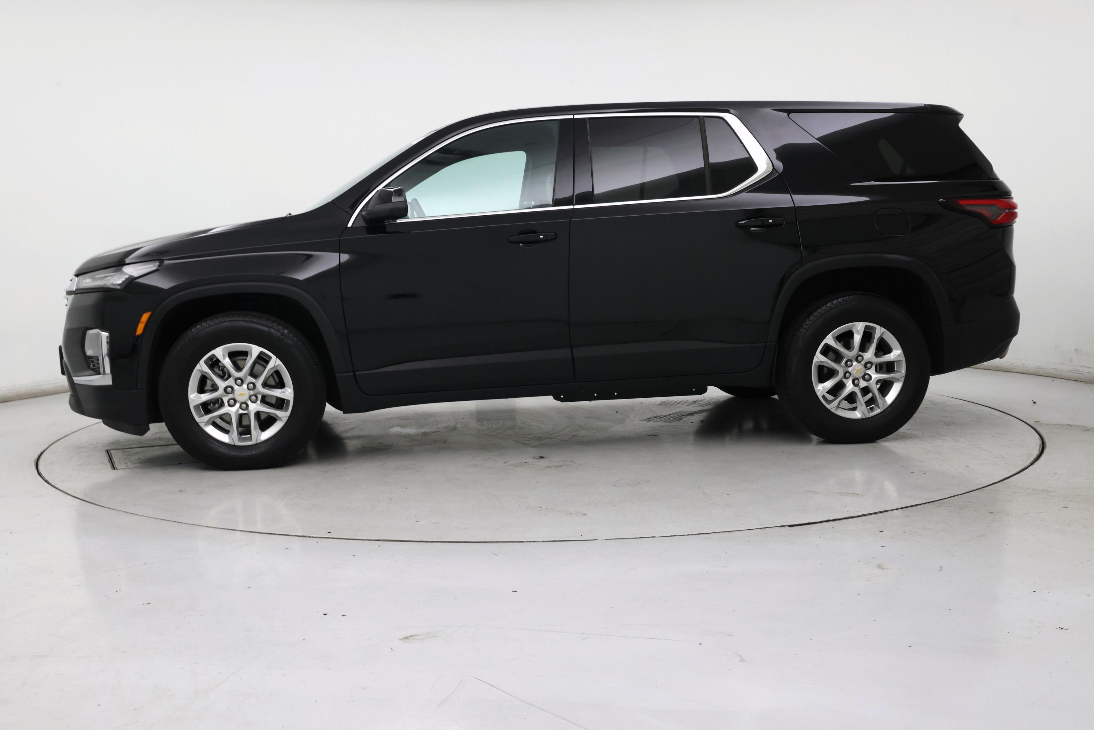 Thumbnail: 2023 Chevrolet Traverse - 3