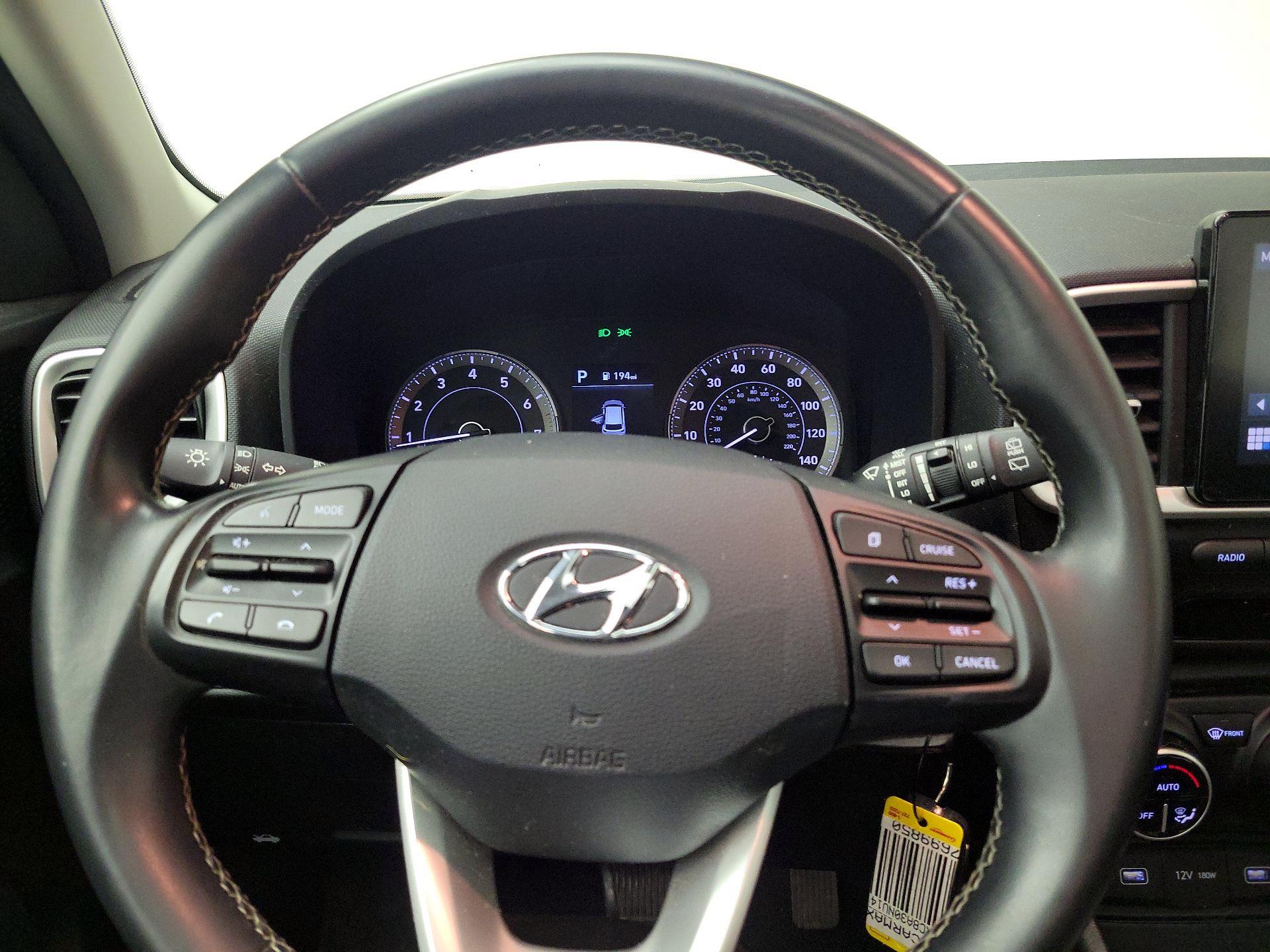 Thumbnail: 2022 Hyundai Venue - 10