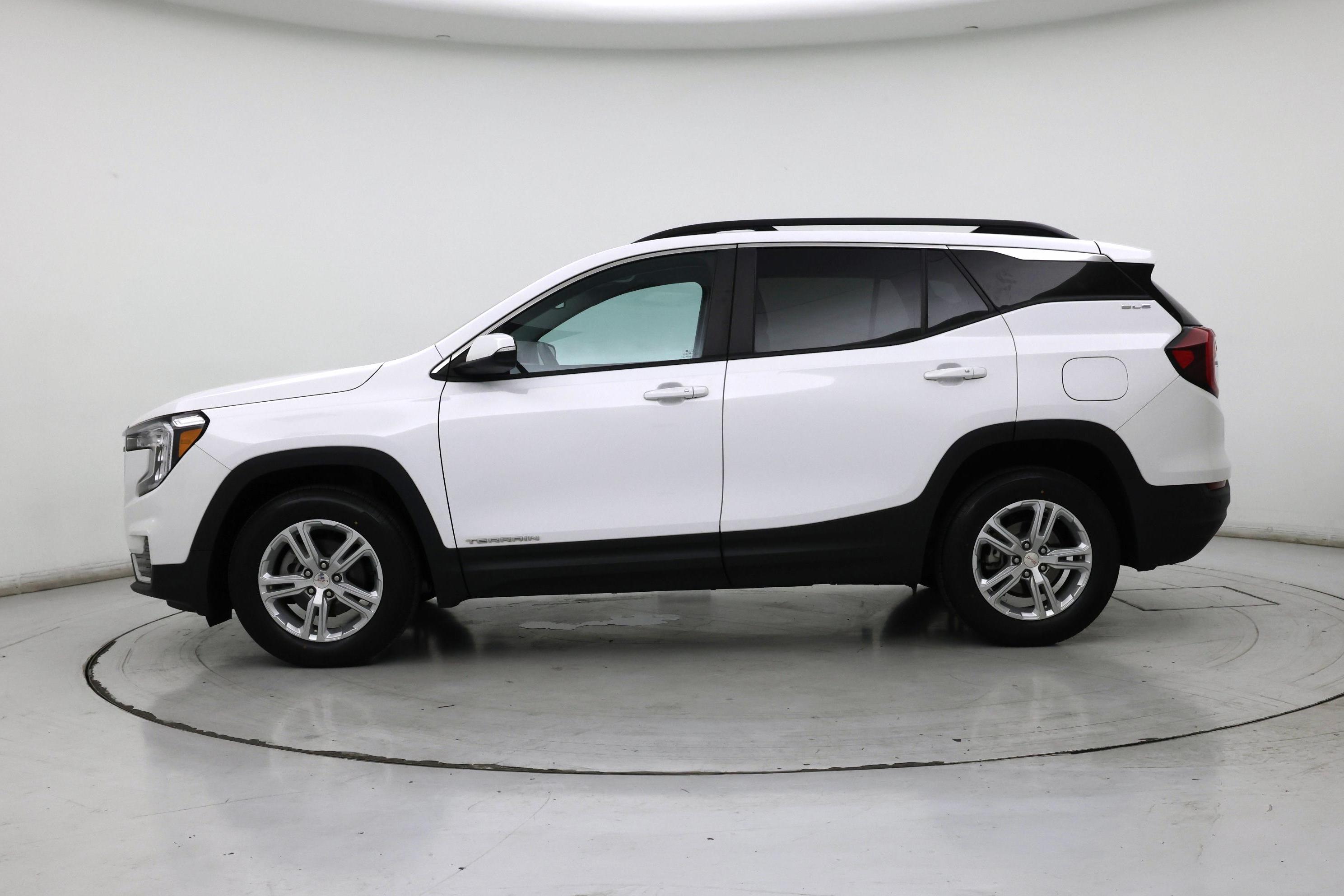 Thumbnail: 2022 GMC Terrain - 3