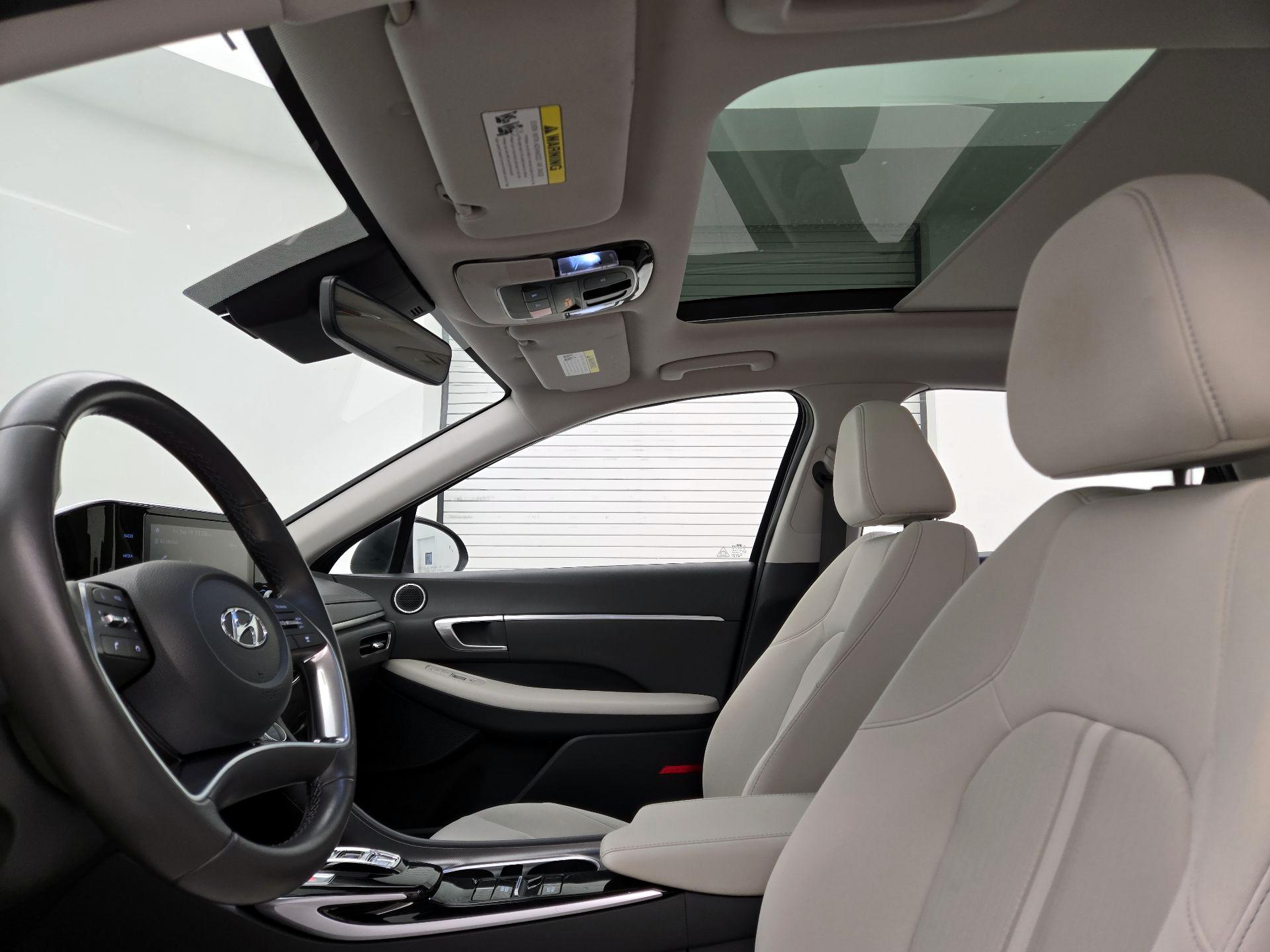 Thumbnail: 2022 Hyundai Sonata - 19
