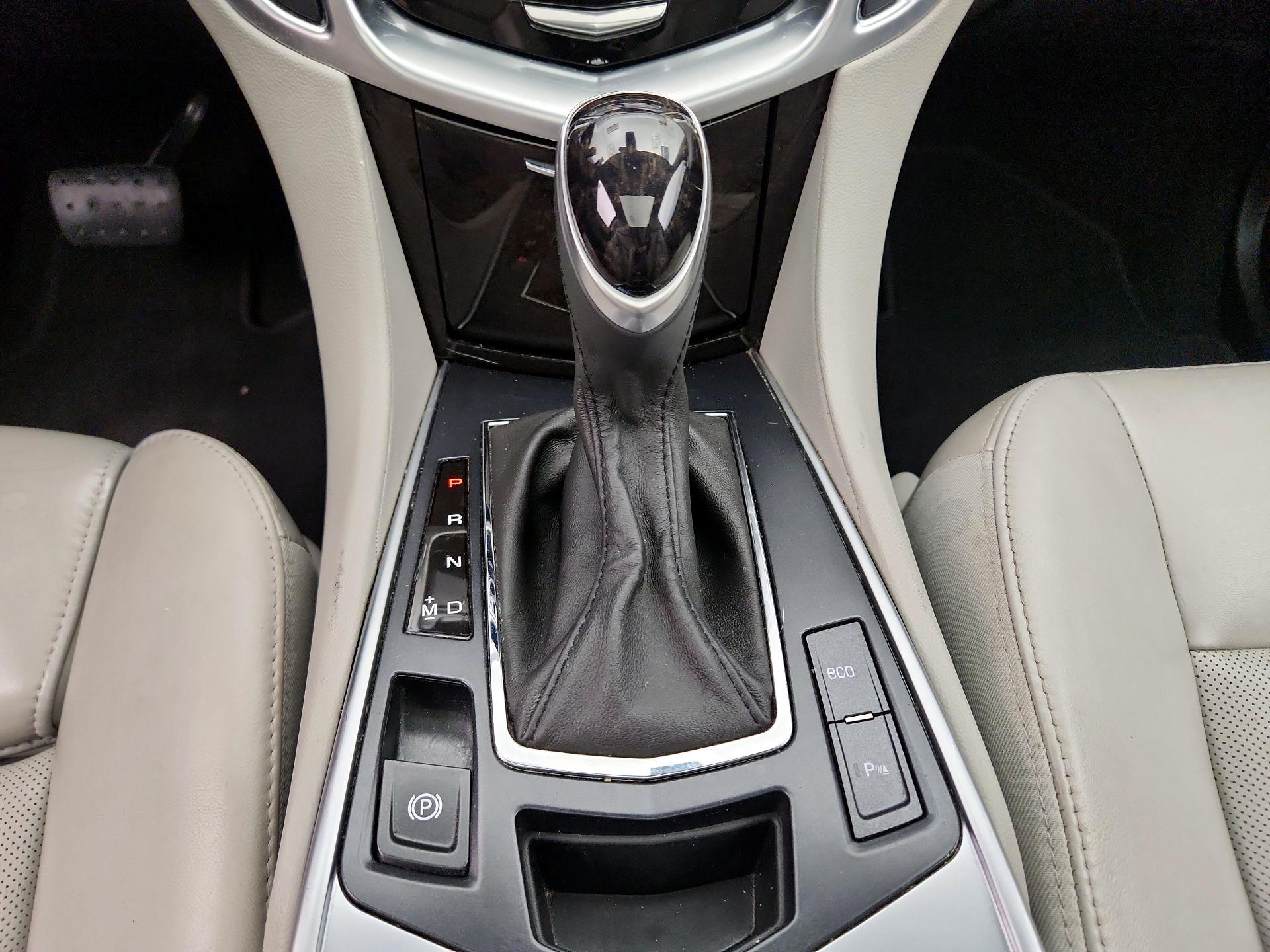 Thumbnail: 2015 Cadillac SRX - 17
