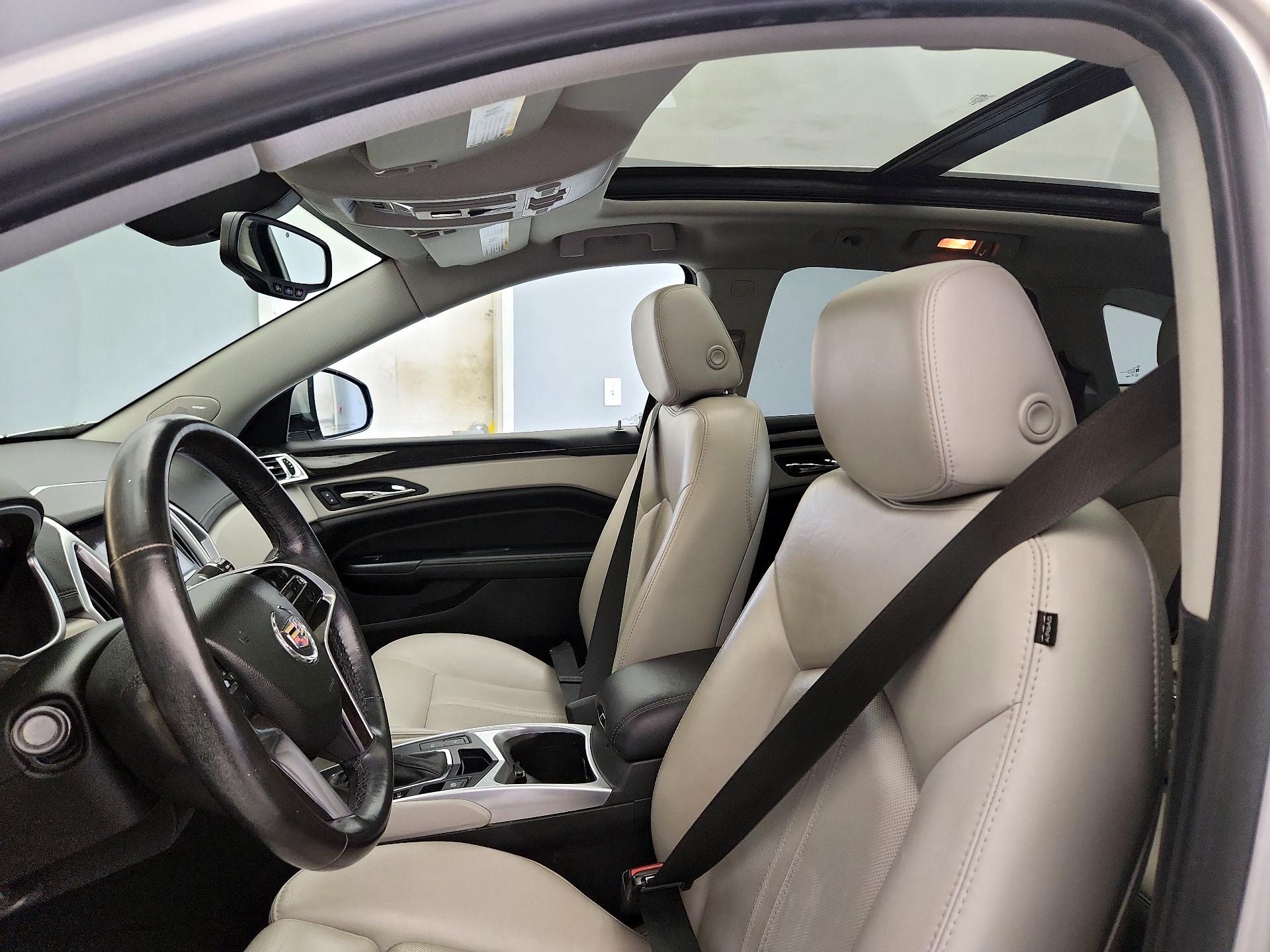 Thumbnail: 2015 Cadillac SRX - 18