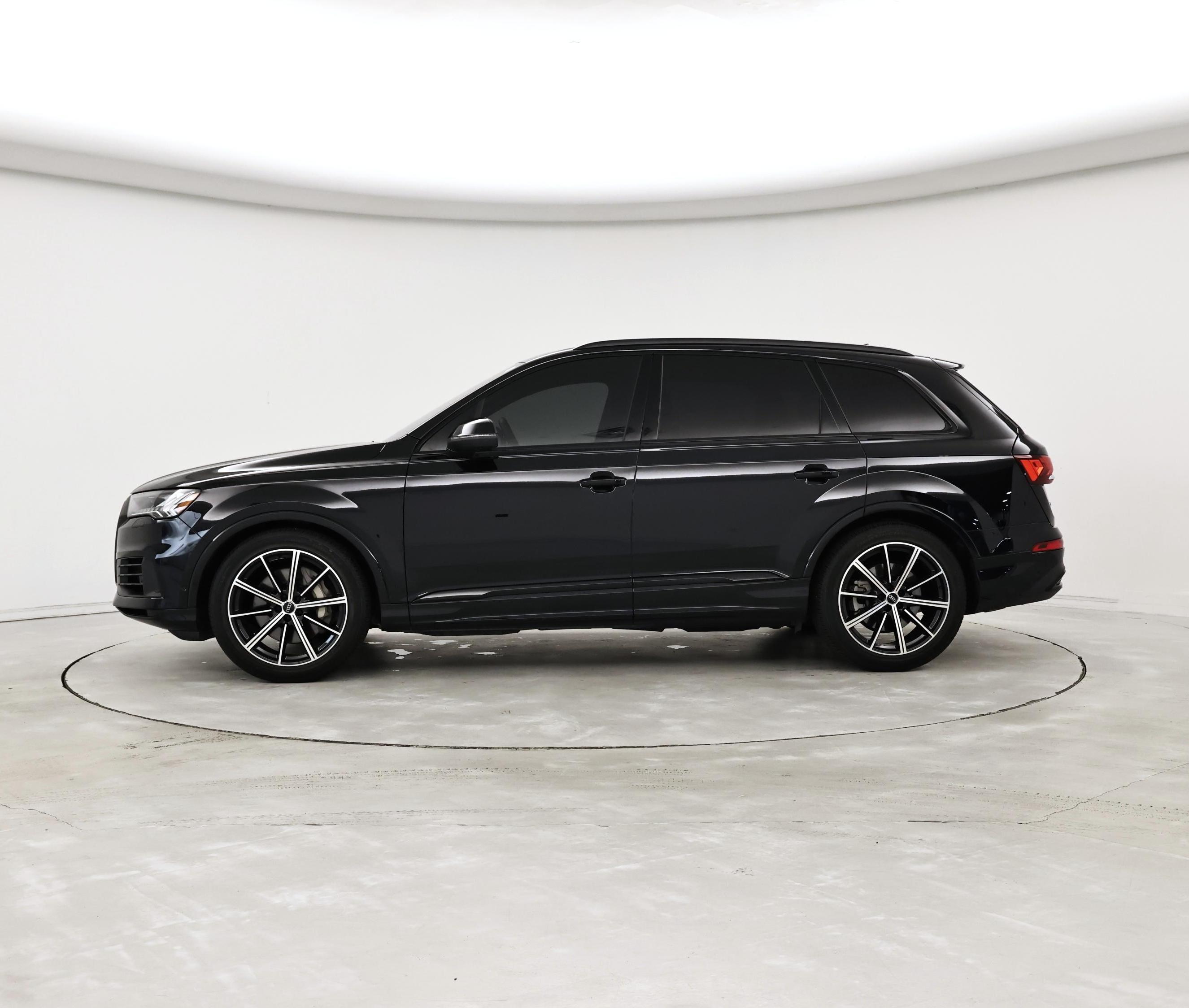 Thumbnail: 2020 Audi Q7 - 3