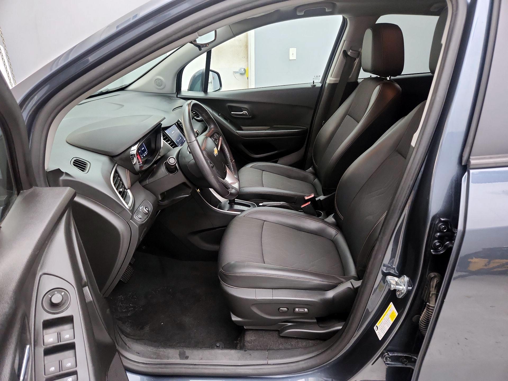 Thumbnail: 2022 Chevrolet Trax - 11