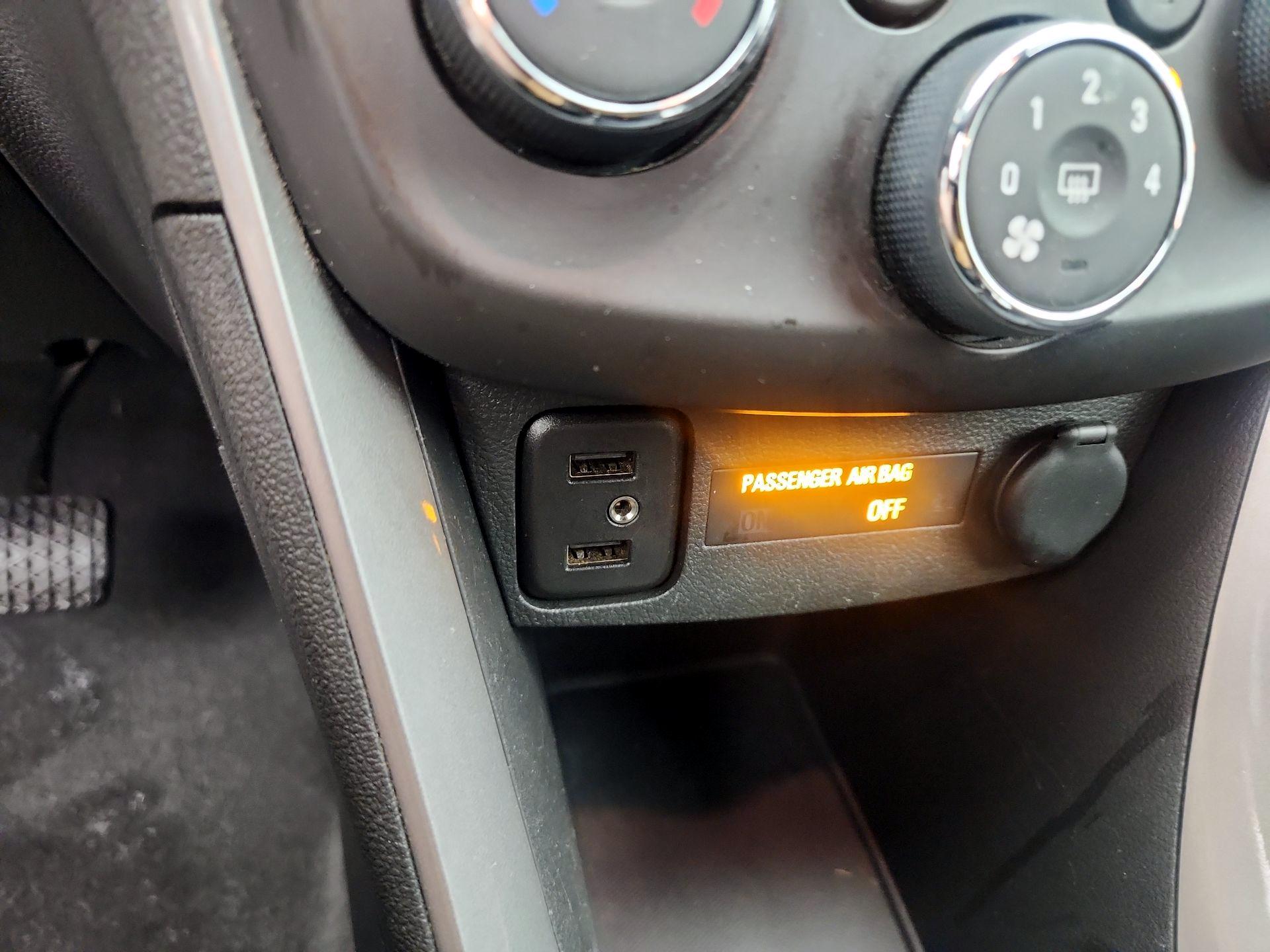 Thumbnail: 2022 Chevrolet Trax - 19