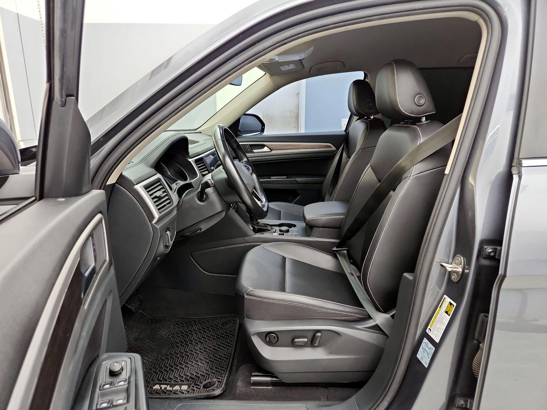 Thumbnail: 2021 Volkswagen Atlas - 11