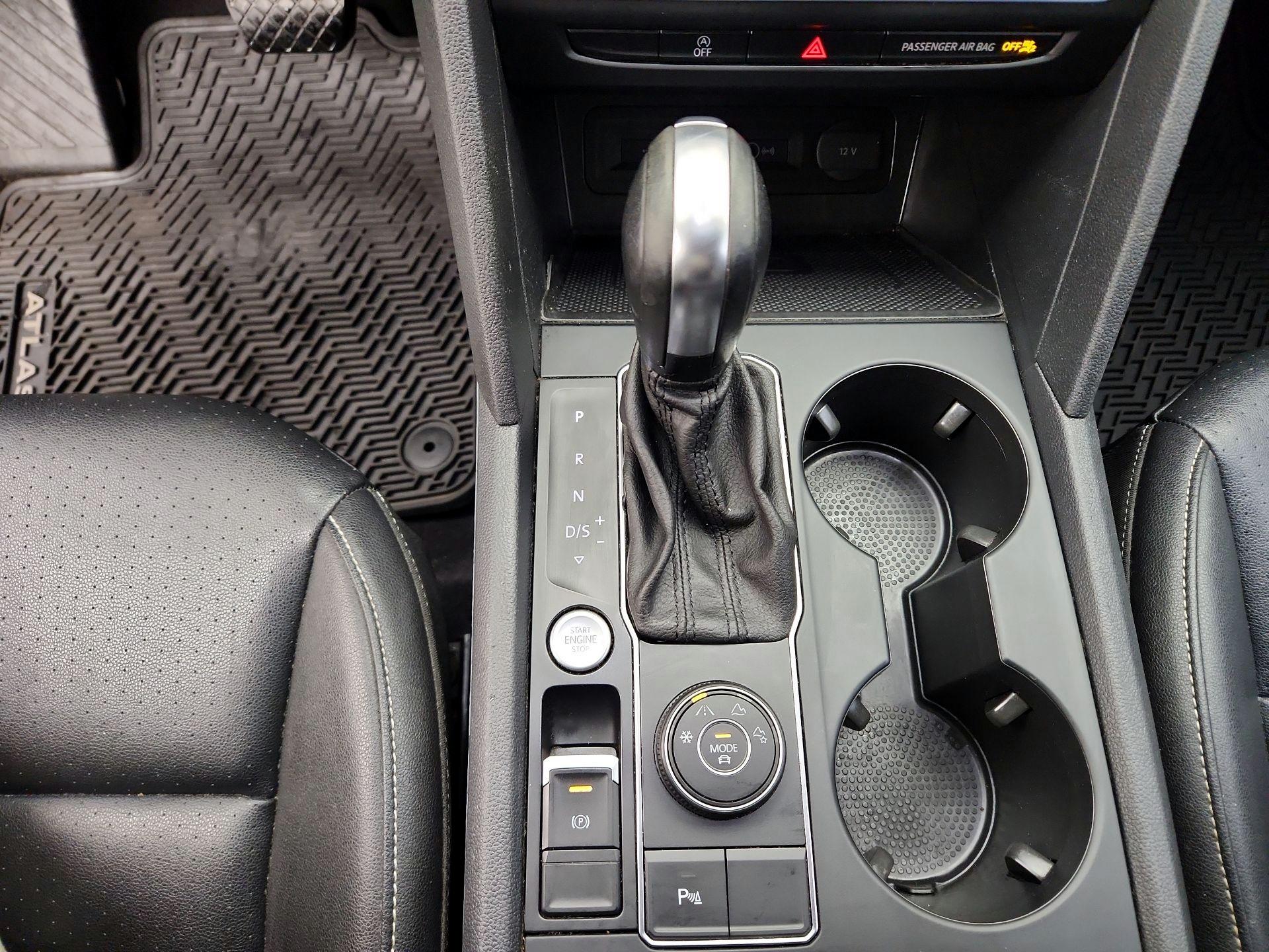 Thumbnail: 2021 Volkswagen Atlas - 17