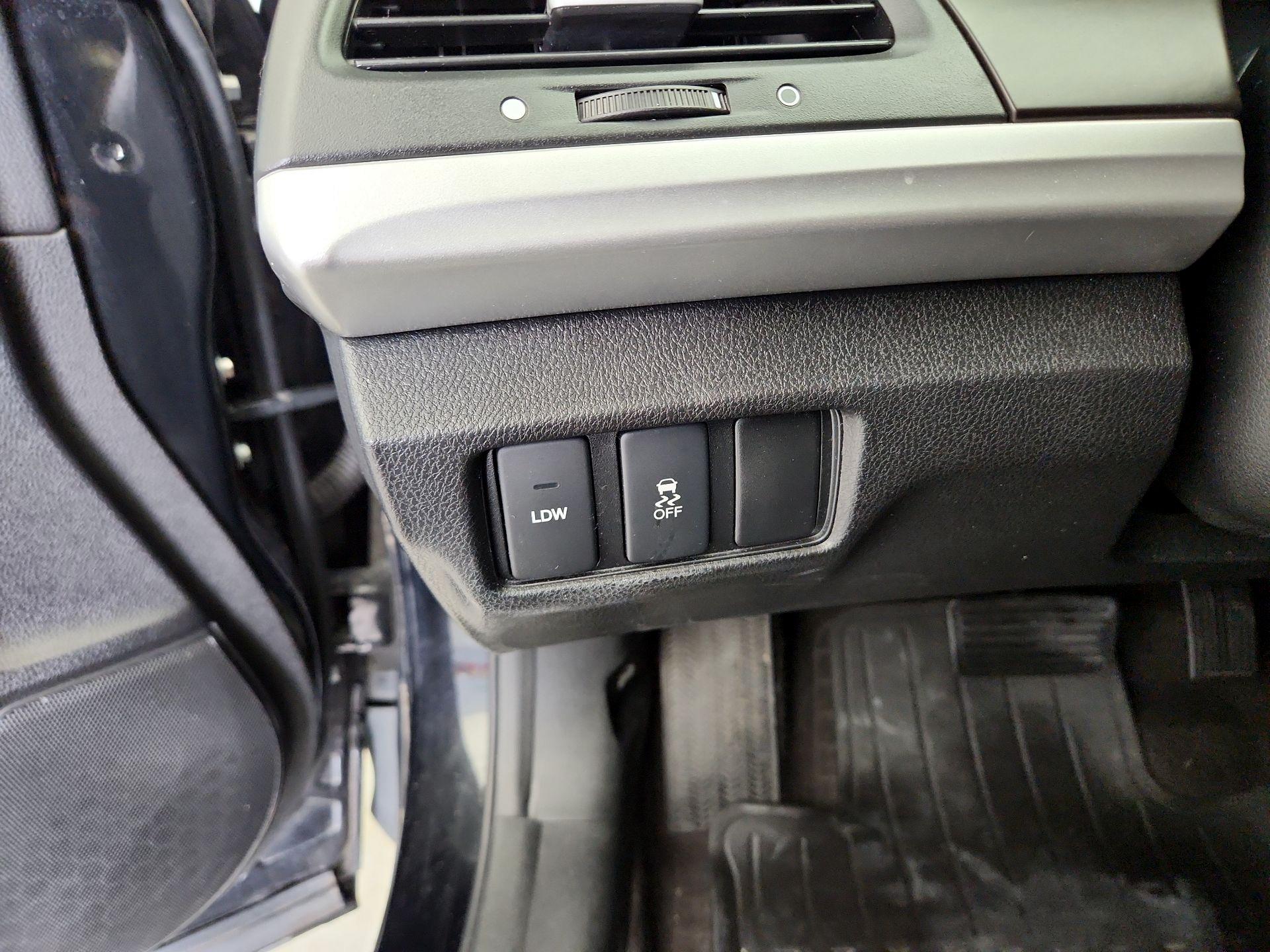 Thumbnail: 2015 Honda Accord Crosstour - 13