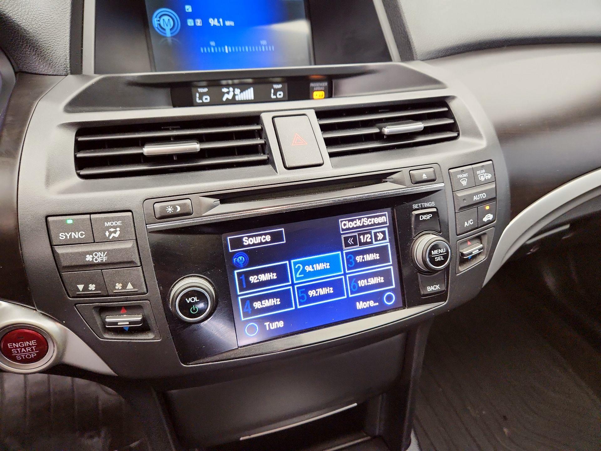 Thumbnail: 2015 Honda Accord Crosstour - 16