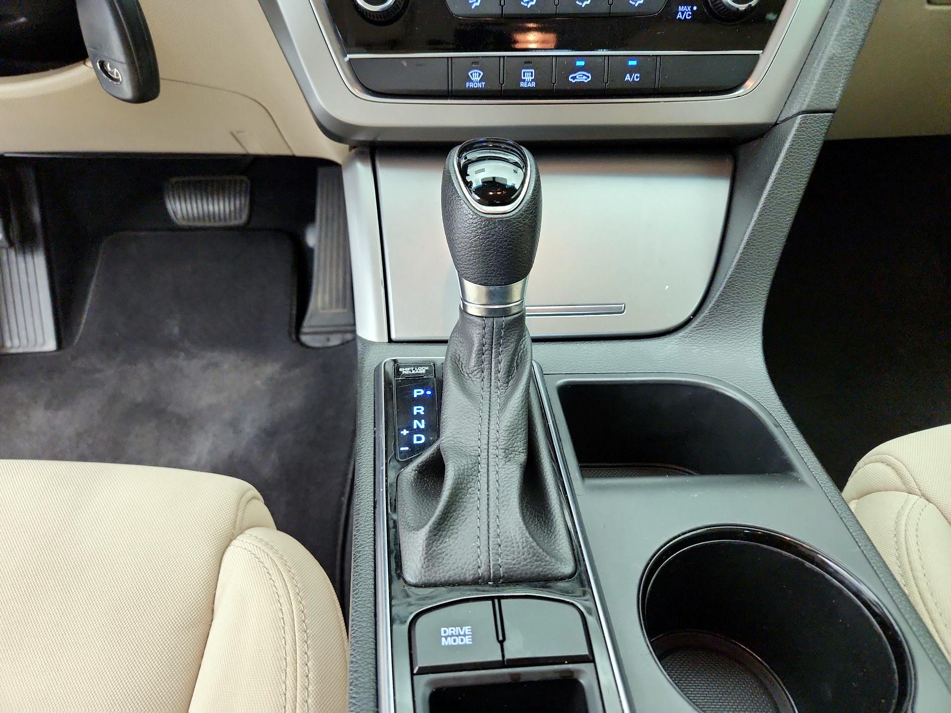 Thumbnail: 2017 Hyundai Sonata - 17