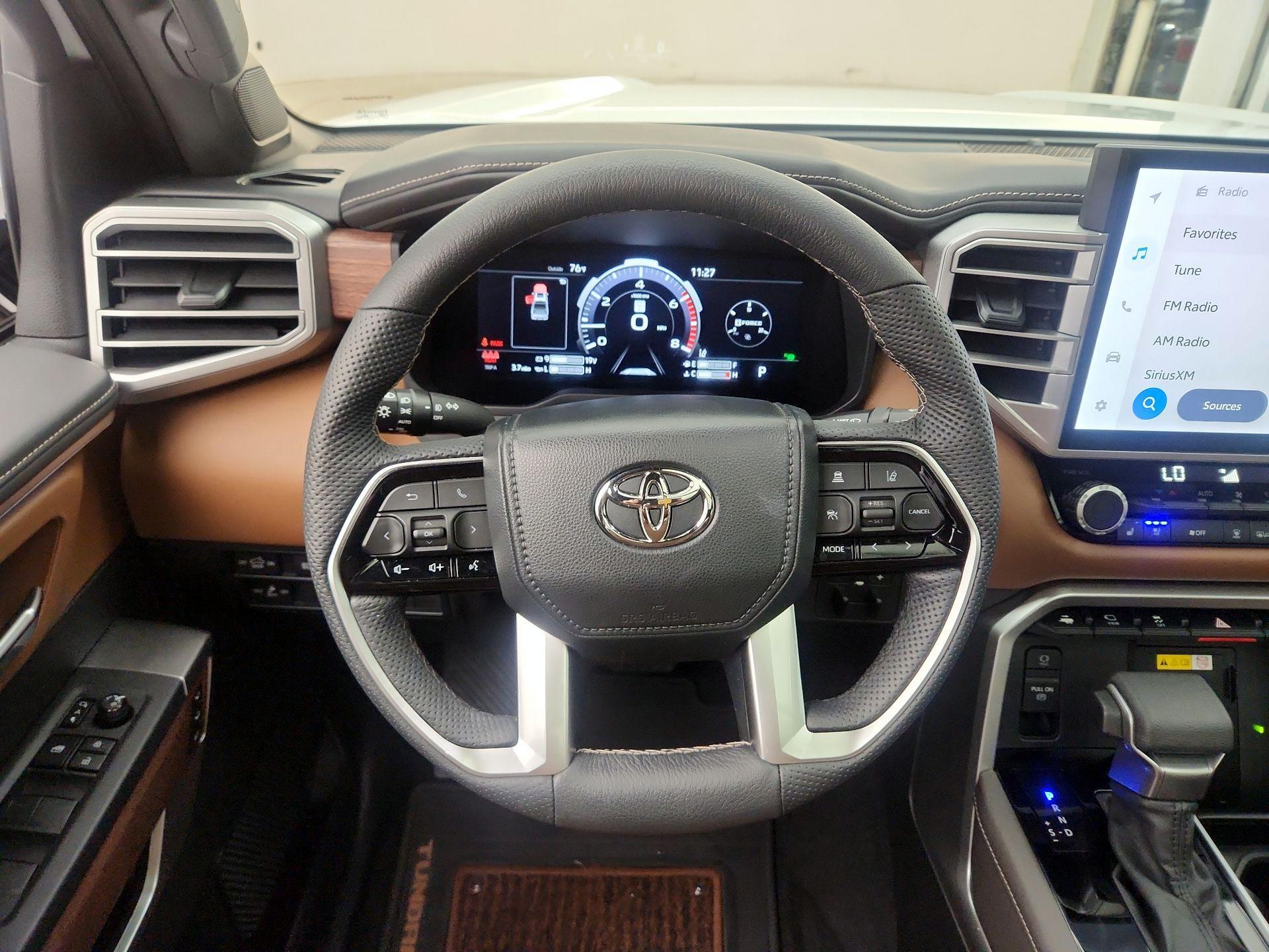 Thumbnail: 2022 Toyota Tundra - 10