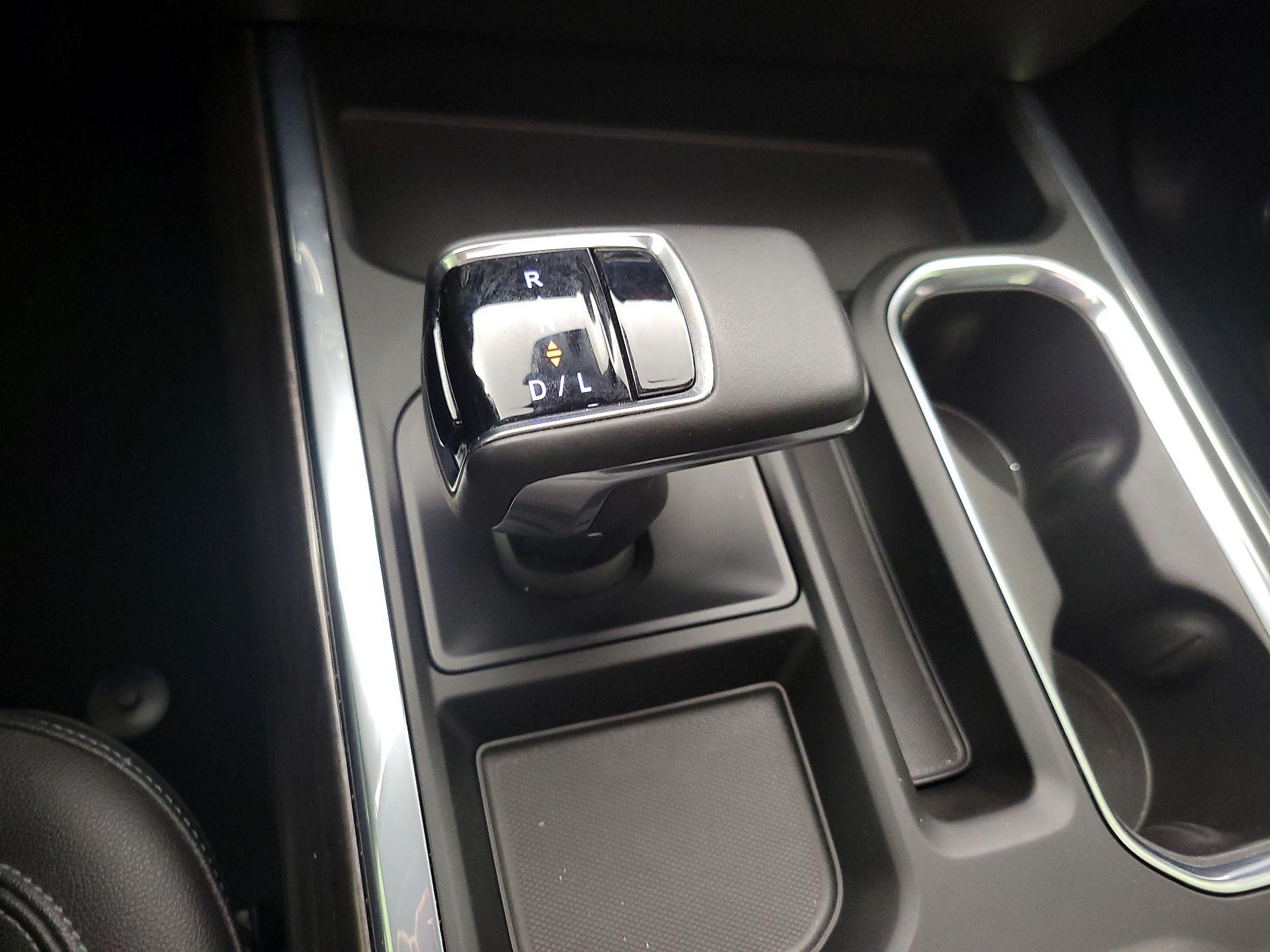 Thumbnail: 2022 Chevrolet Silverado 1500 - 18