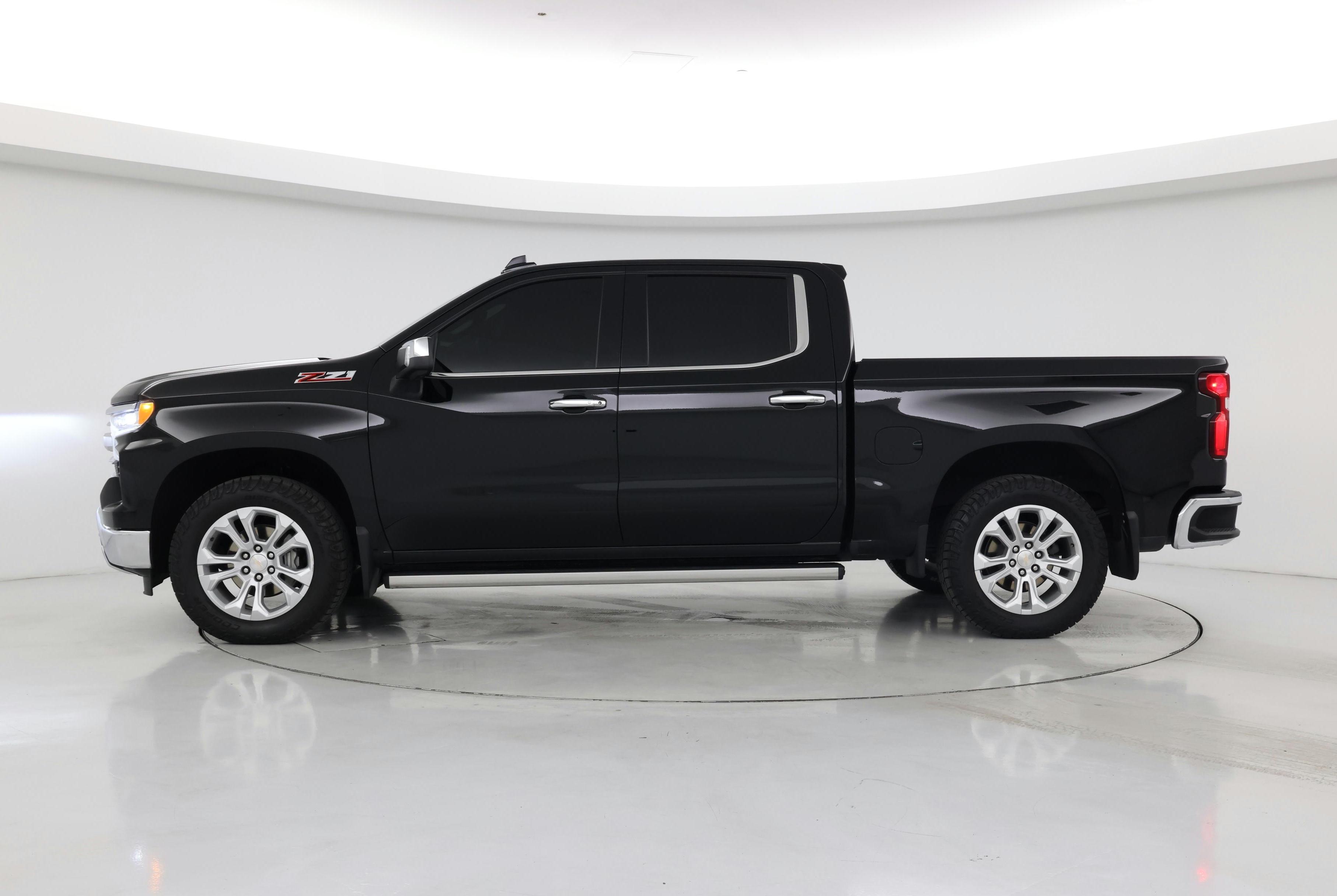 Thumbnail: 2022 Chevrolet Silverado 1500 - 3