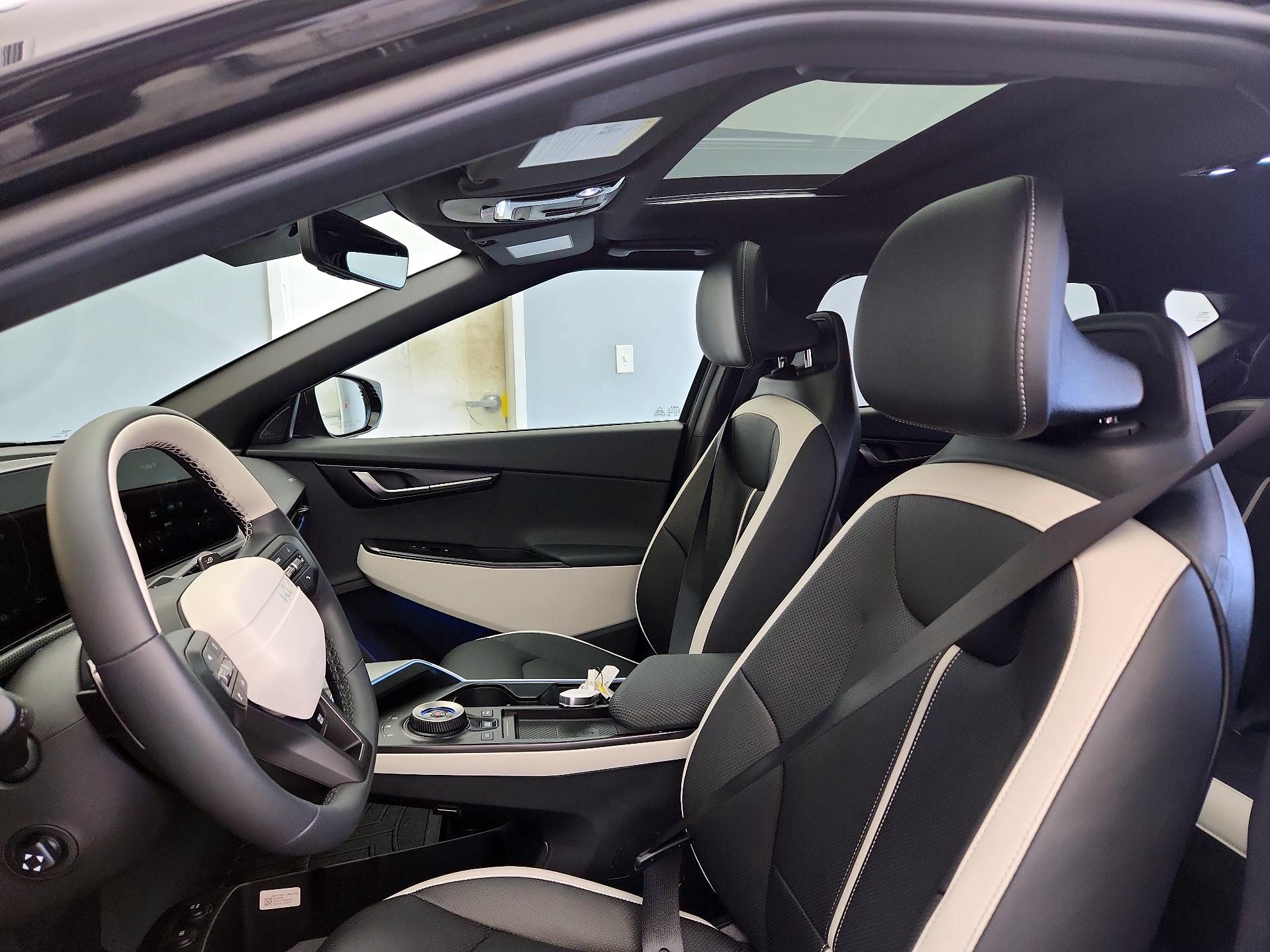 Thumbnail: 2025 Kia EV6 - 20