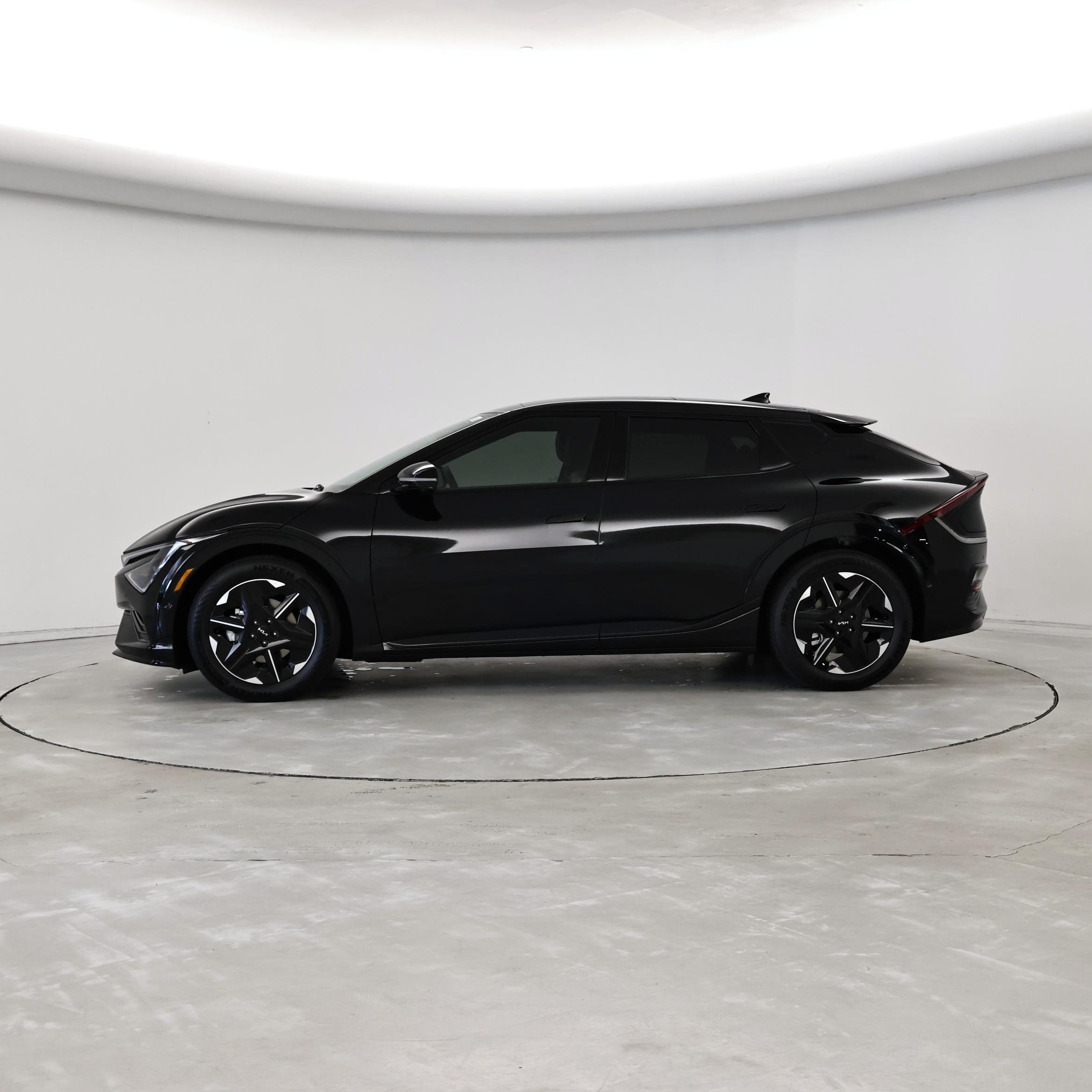 Thumbnail: 2025 Kia EV6 - 3