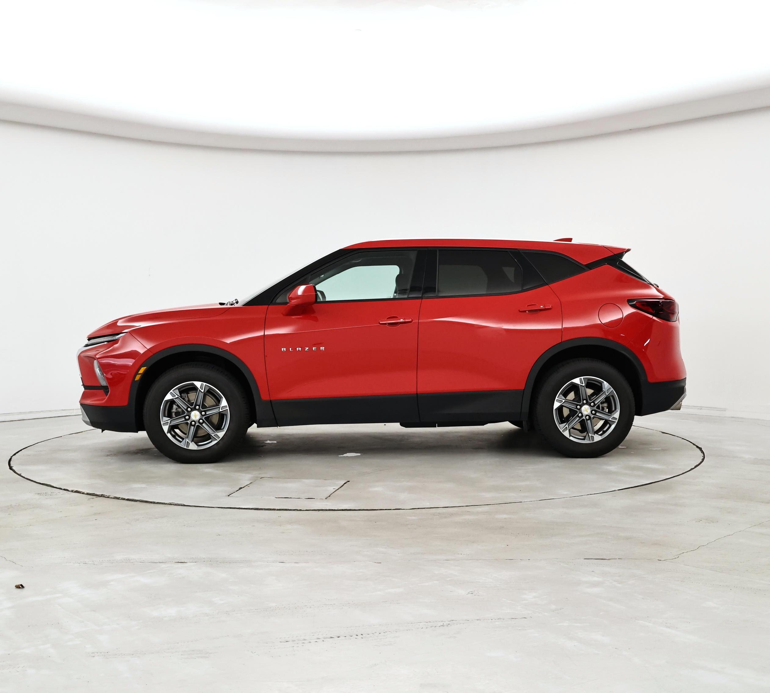 Thumbnail: 2023 Chevrolet Blazer - 3