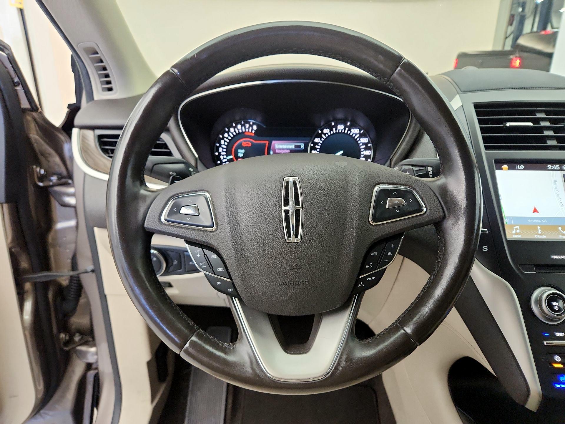 Thumbnail: 2018 Lincoln MKC - 10
