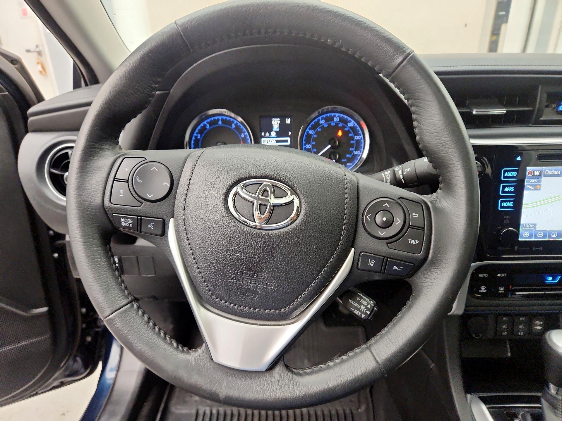 Thumbnail: 2018 Toyota Corolla - 10