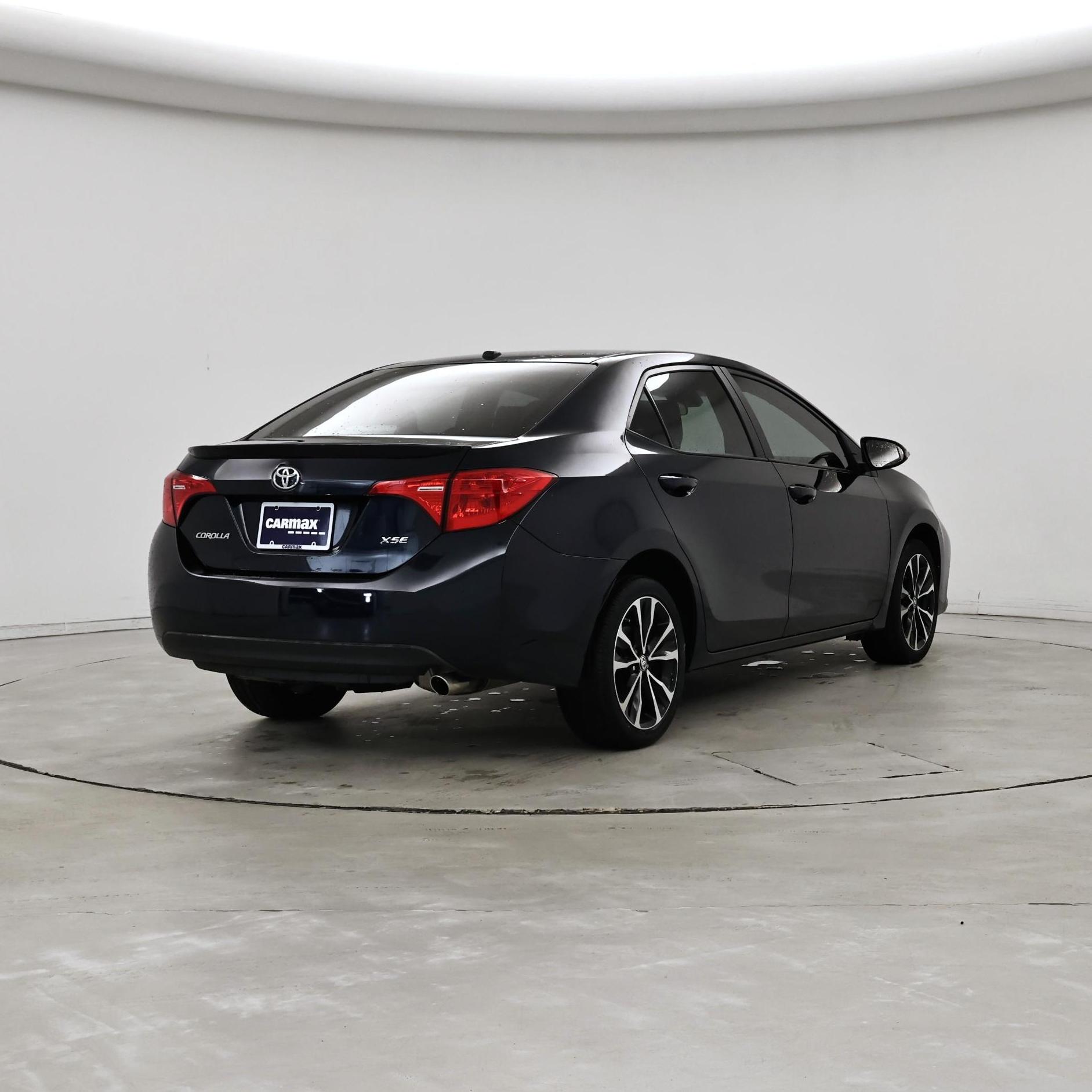 Thumbnail: 2018 Toyota Corolla - 8