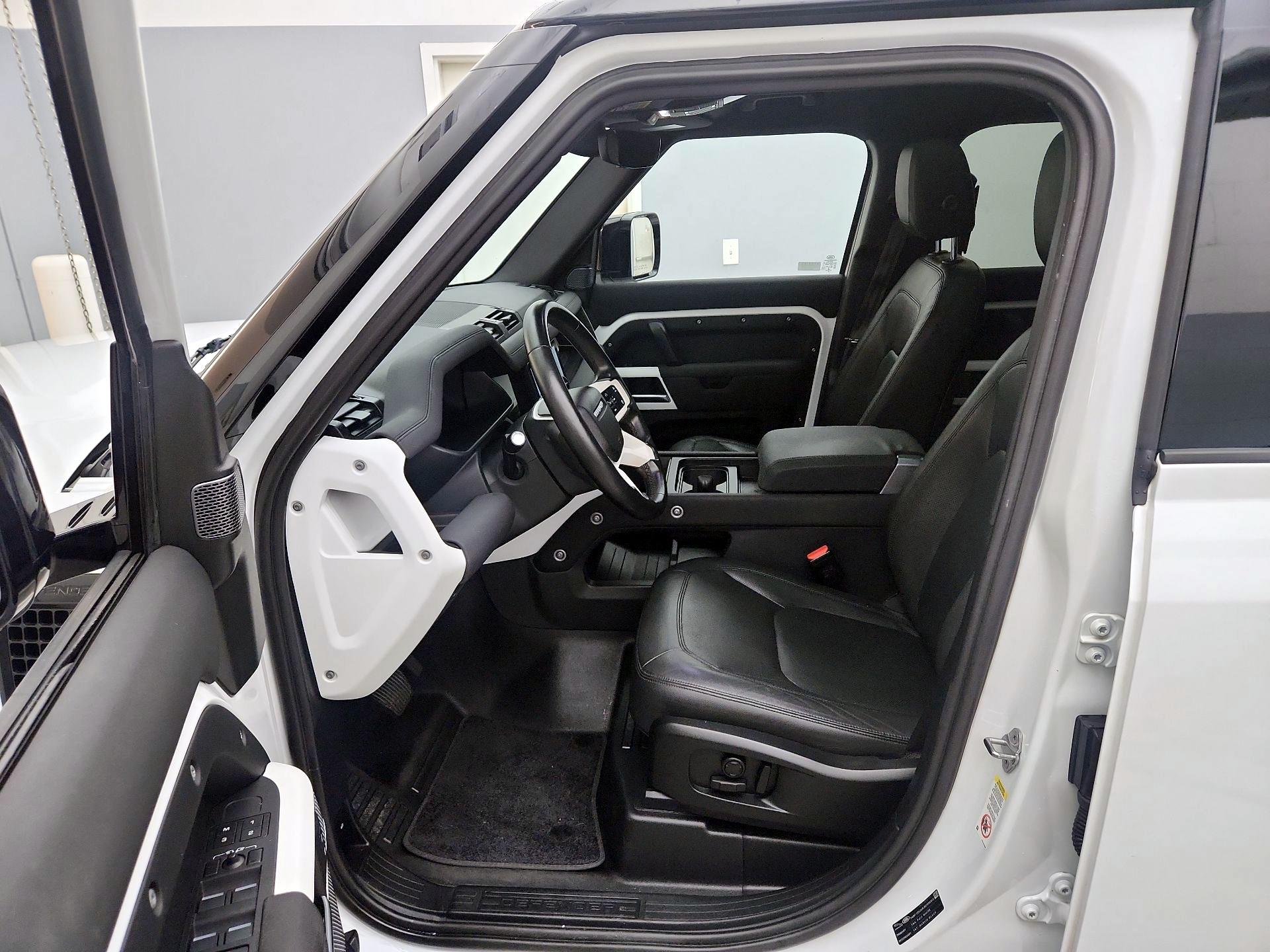 Thumbnail: 2023 Land Rover Defender - 11