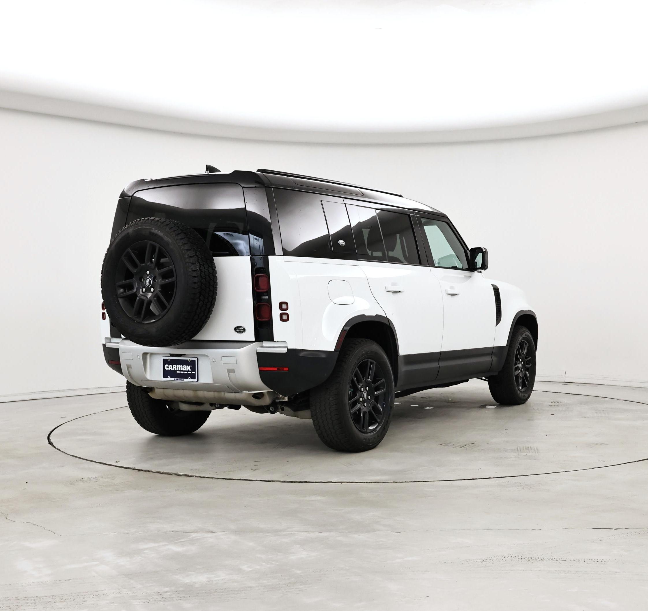 Thumbnail: 2023 Land Rover Defender - 8