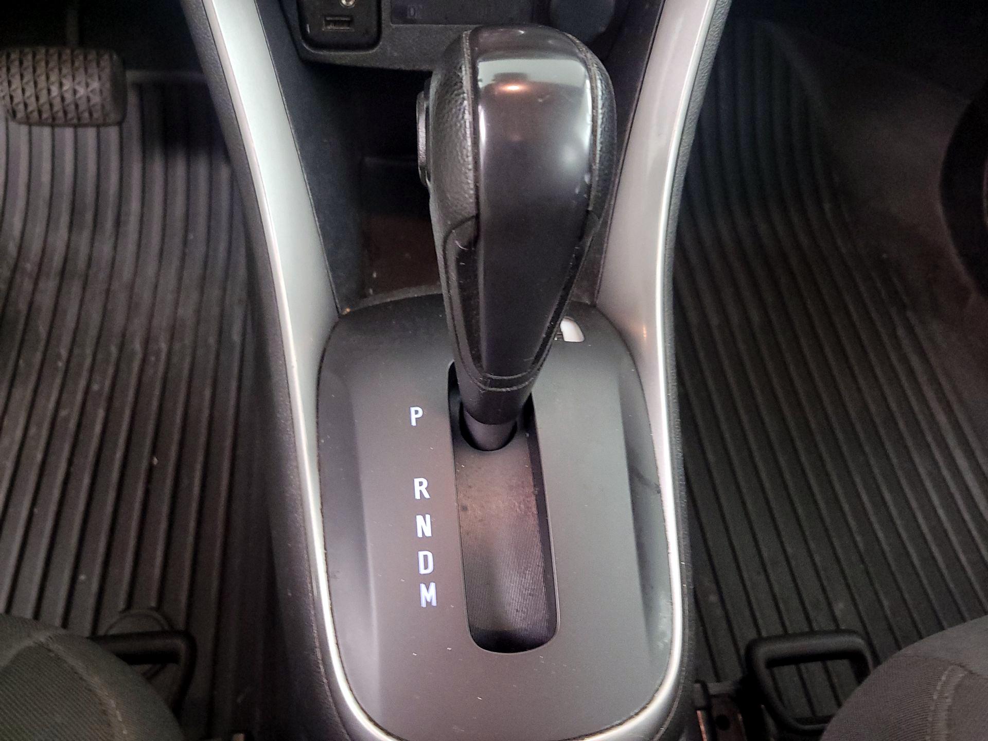 Thumbnail: 2021 Chevrolet Trax - 17