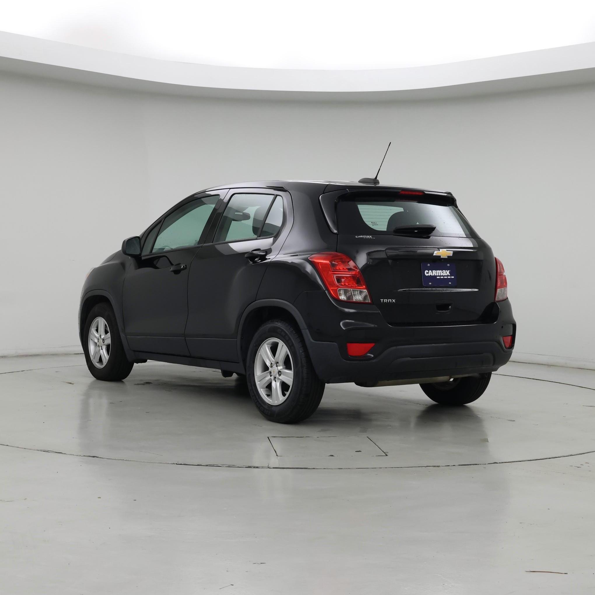 Thumbnail: 2021 Chevrolet Trax - 2