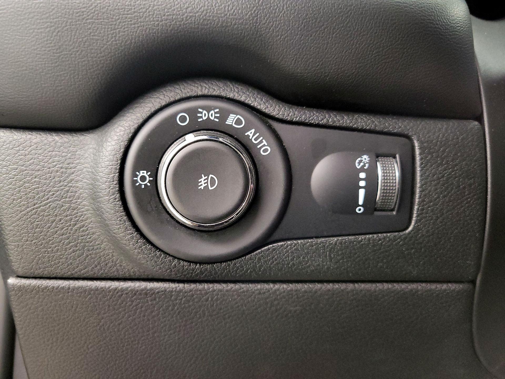 Thumbnail: 2022 Dodge Durango - 11