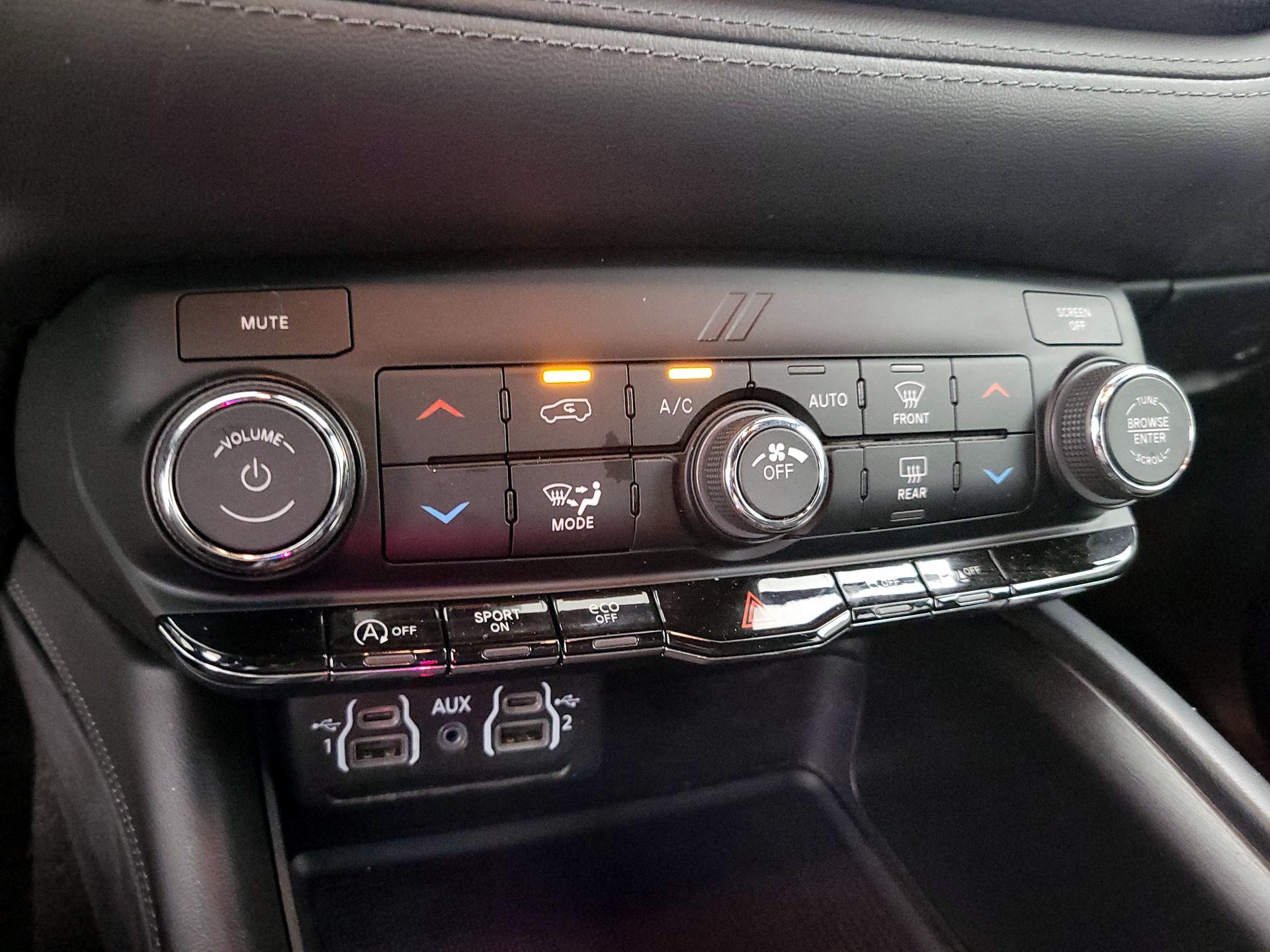 Thumbnail: 2022 Dodge Durango - 14