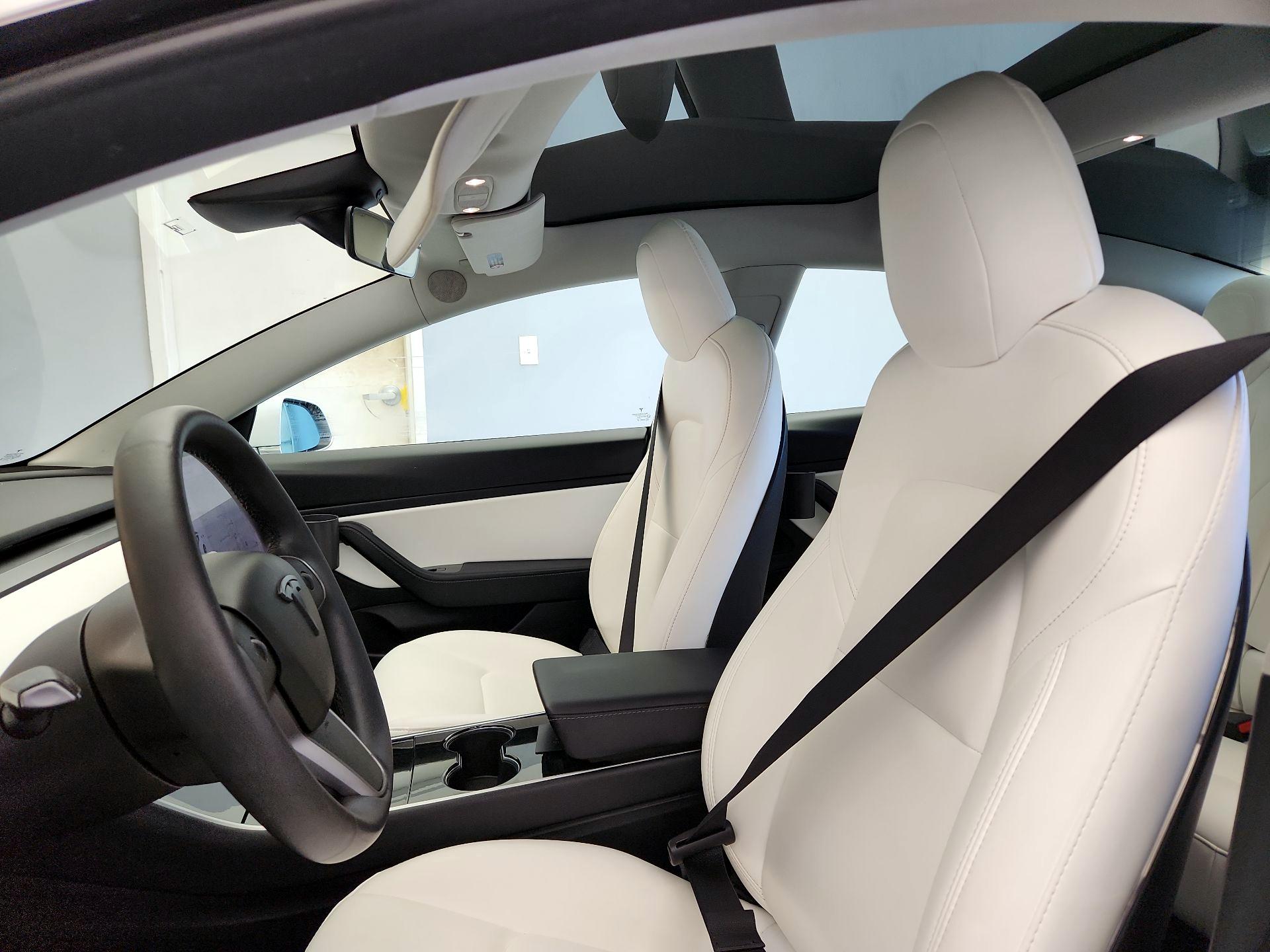 Thumbnail: 2020 Tesla Model 3 - 18