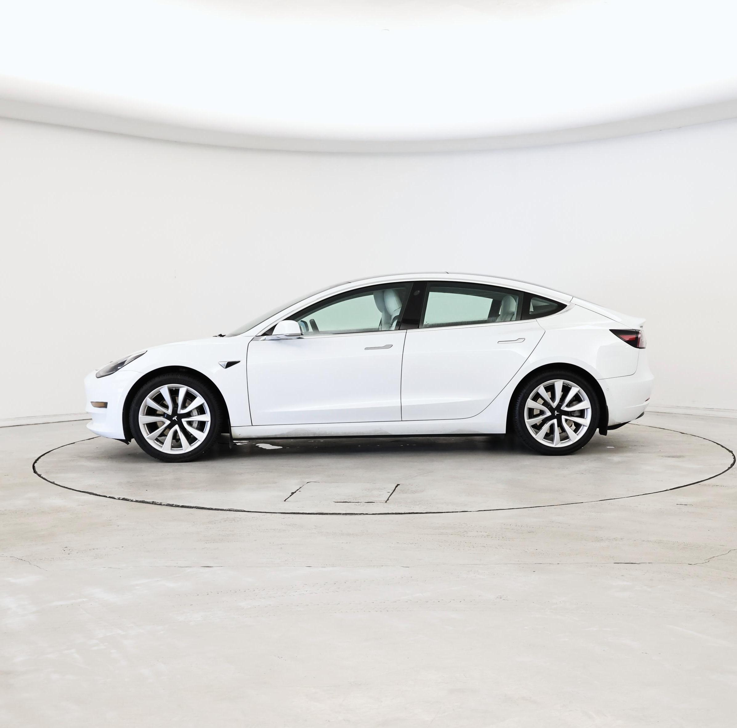Thumbnail: 2020 Tesla Model 3 - 3