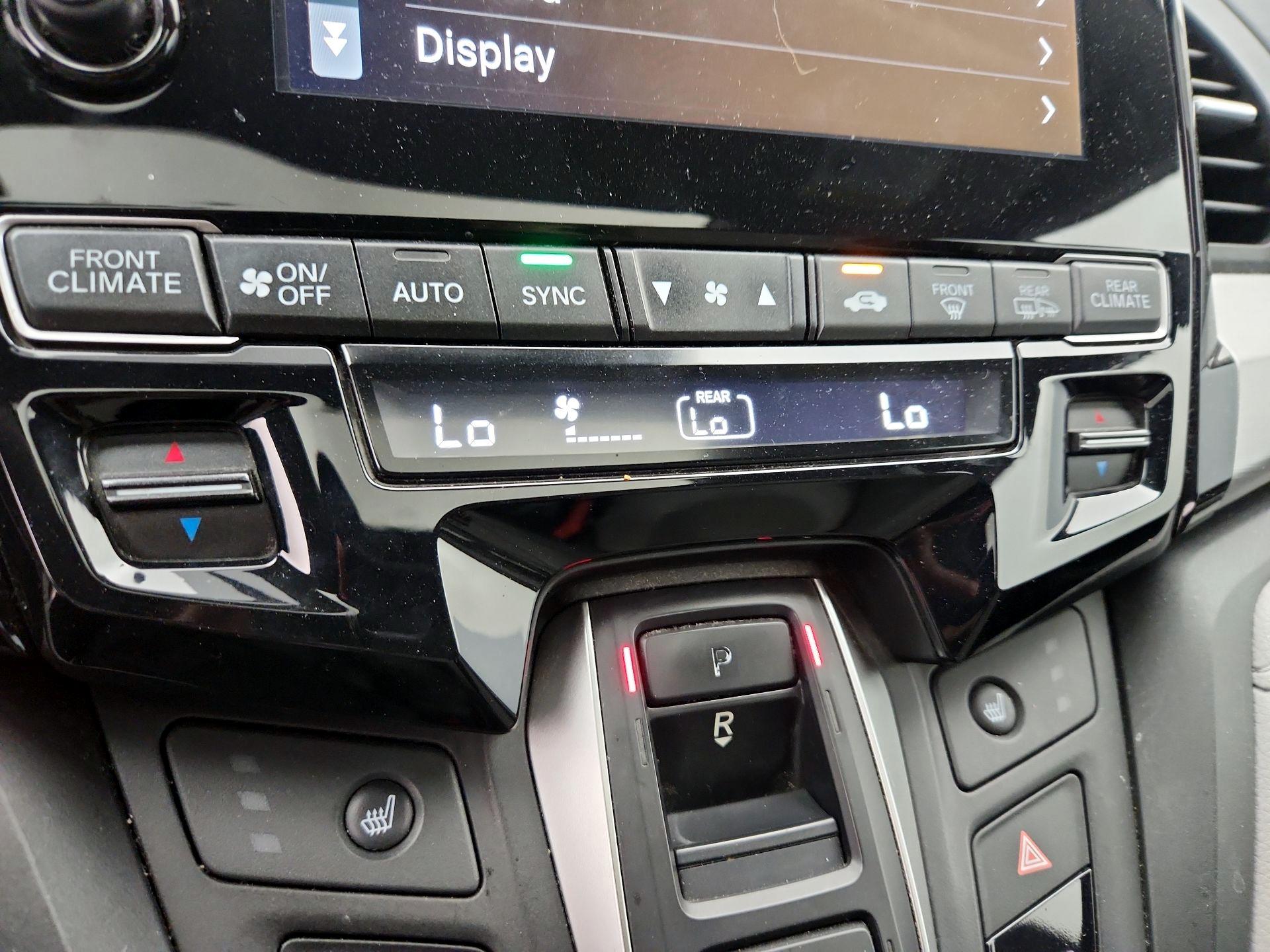 Thumbnail: 2019 Honda Odyssey - 17