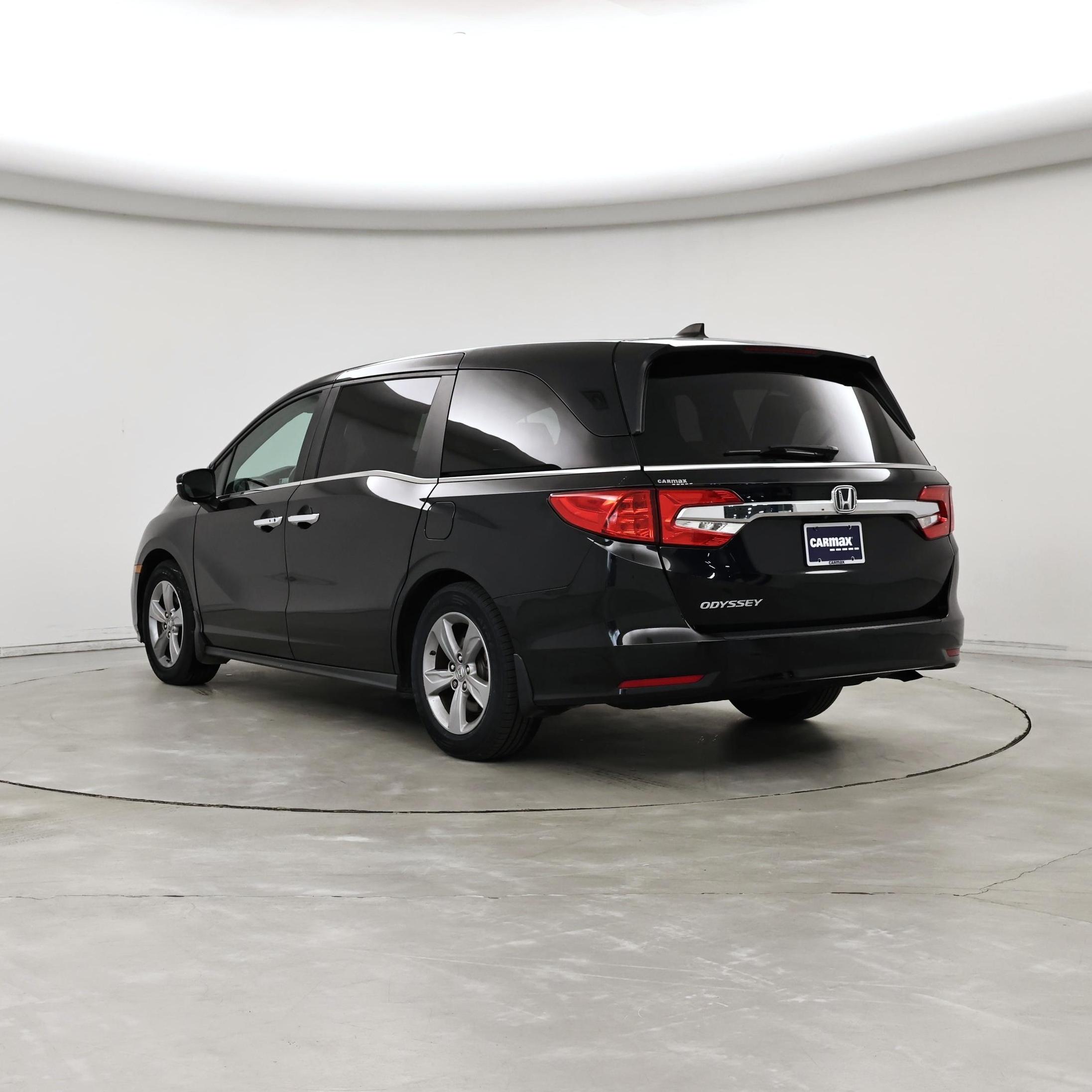 Thumbnail: 2019 Honda Odyssey - 2