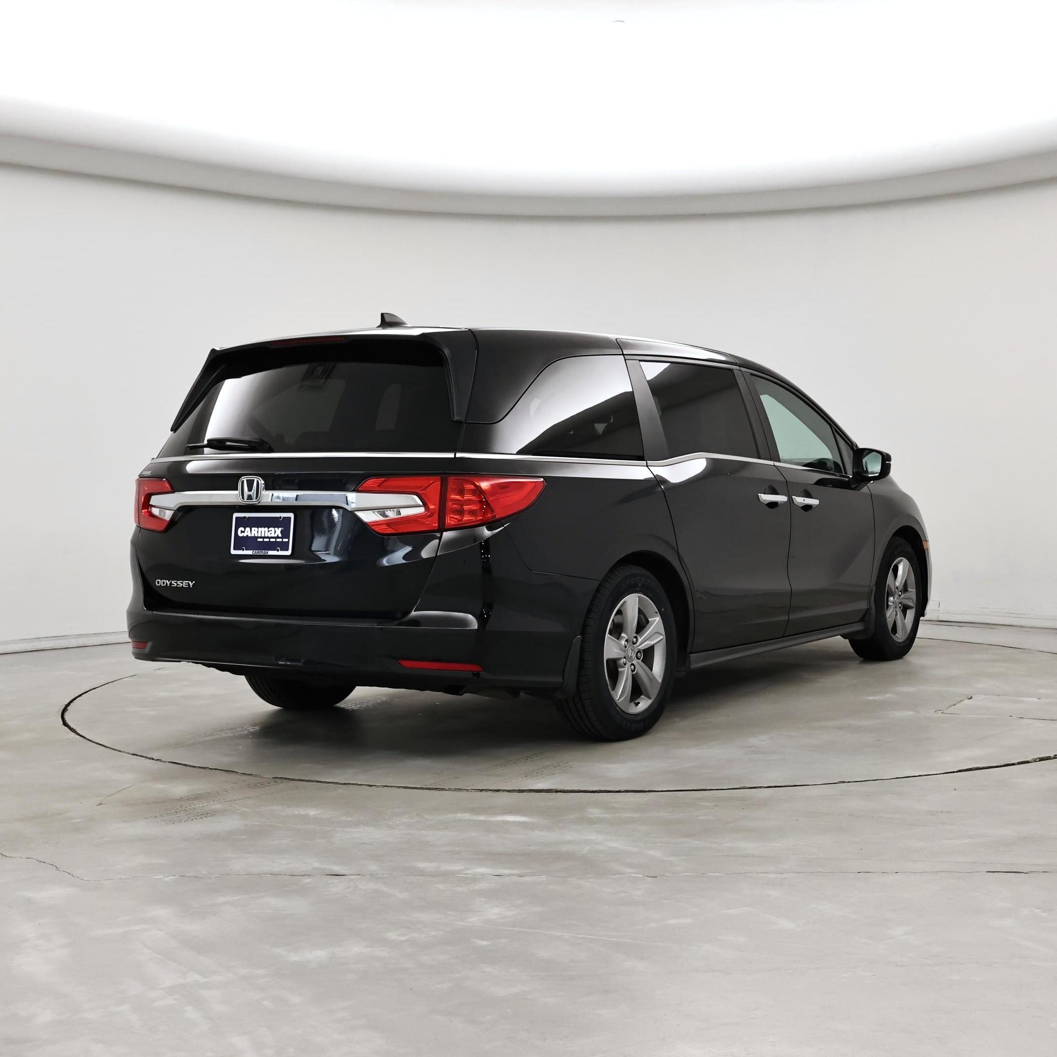 Thumbnail: 2019 Honda Odyssey - 8