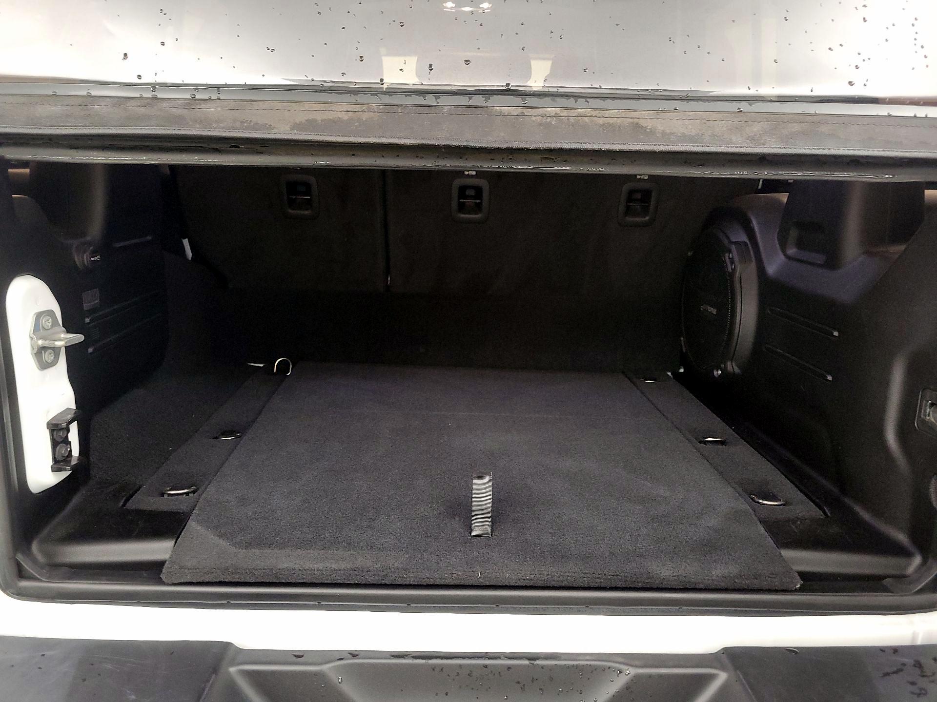 Thumbnail: 2022 Jeep Wrangler - 19