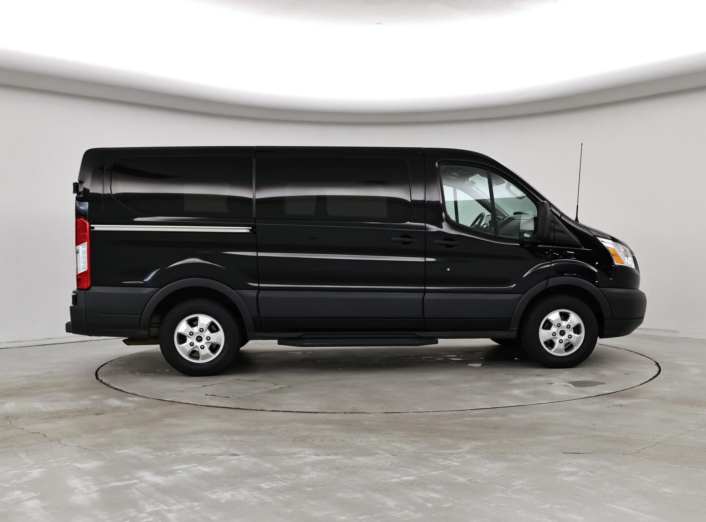 Thumbnail: 2017 Ford Transit Series - 7
